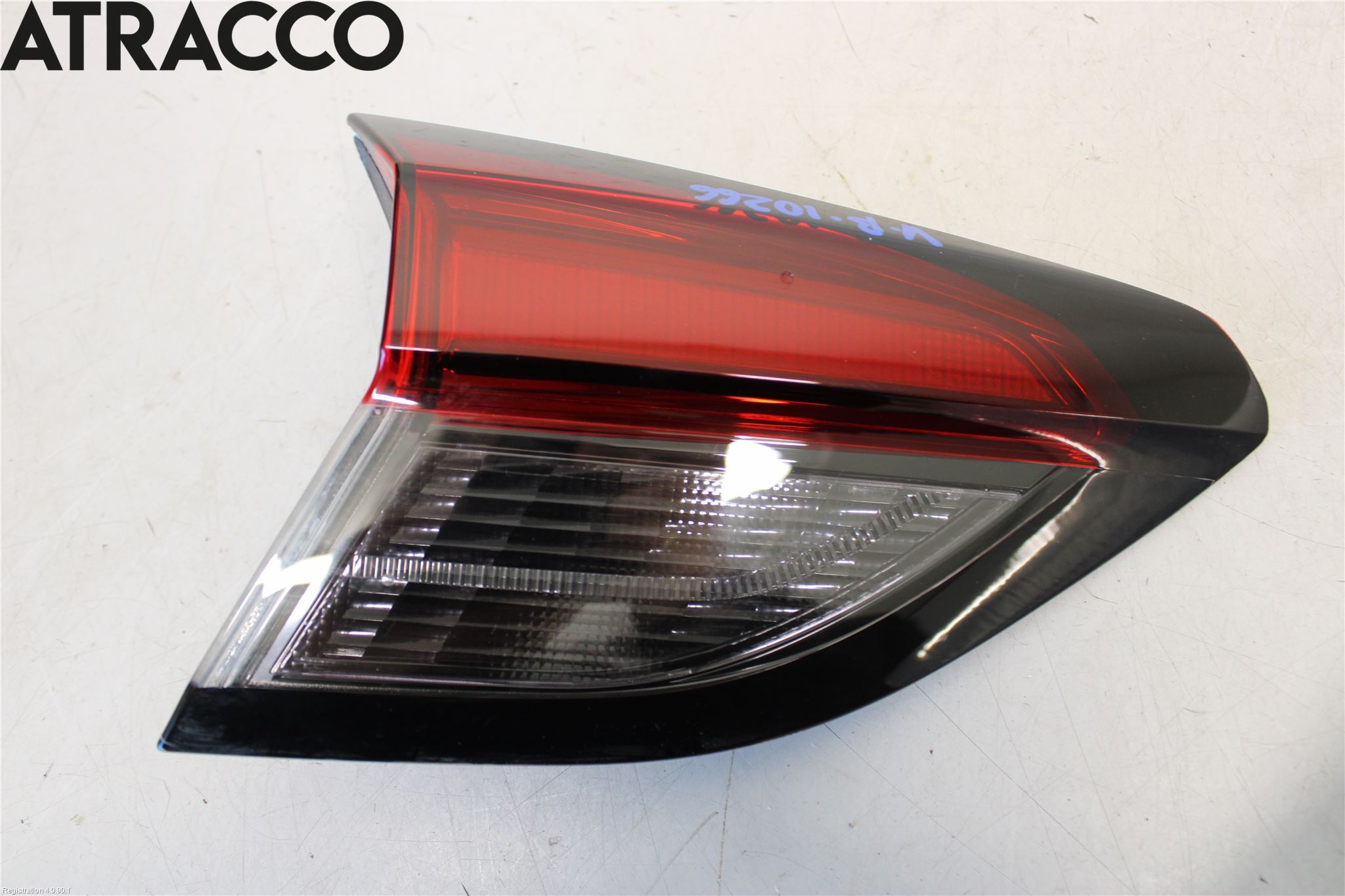 Opel CORSA F, CORSA-E 20- Baklykt Venstre  På Luke(Indre