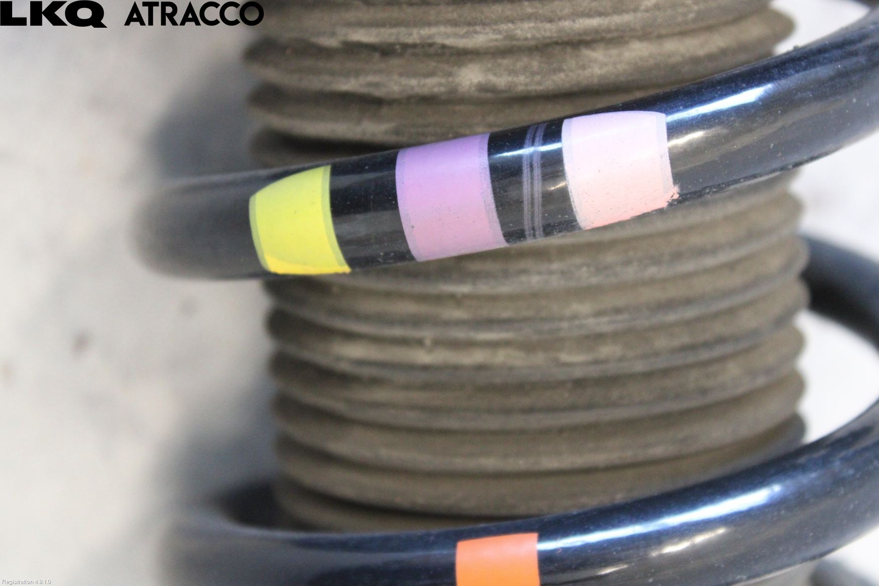 Jaguar XE (X760) 15-24 Fjærbein Foran Venstre