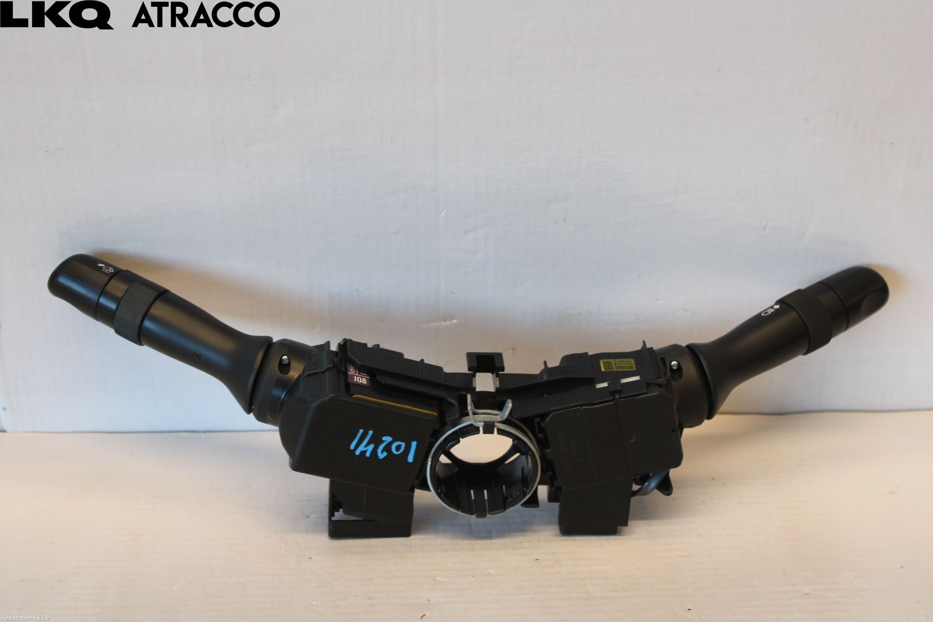 Toyota AVENSIS 09-15 Bryter Ratt Kombi H Og V