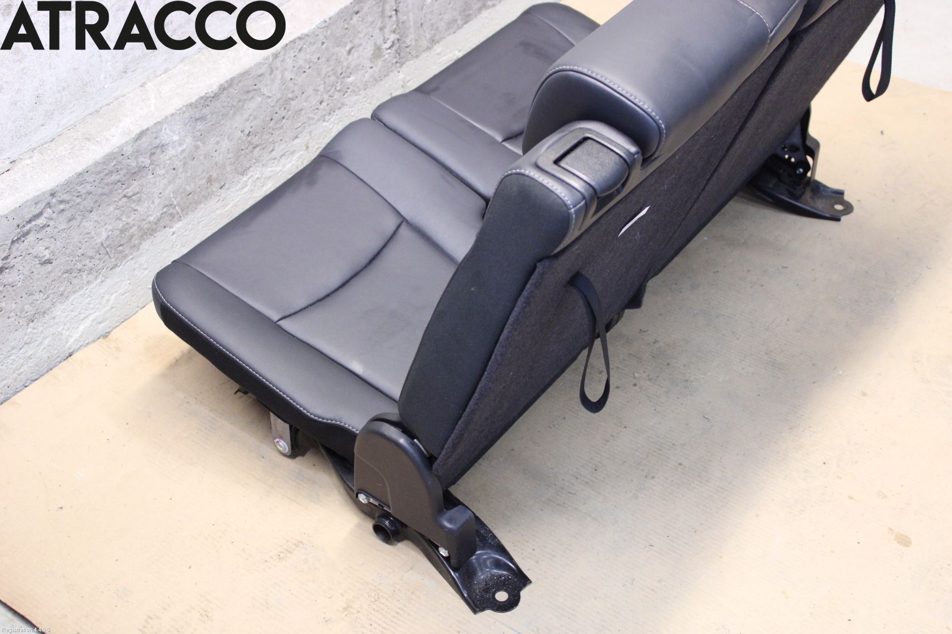 Toyota PRIUS+ ZVW40 12-20 Innr Sete Baksete Kompl