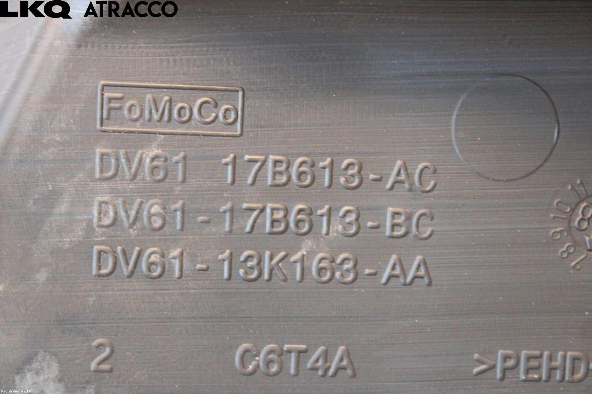 Ford TRANSIT/TOURNEO CONNECT 13-22 Spylerbeholder Frontrute-Lykte