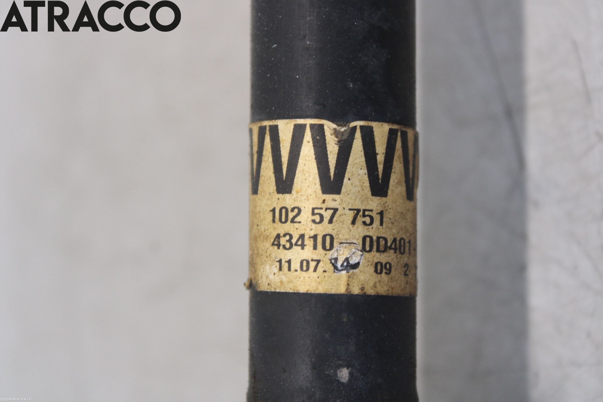 Toyota YARIS XP130 12-14 Drivaksel Foran Kompl Høyre