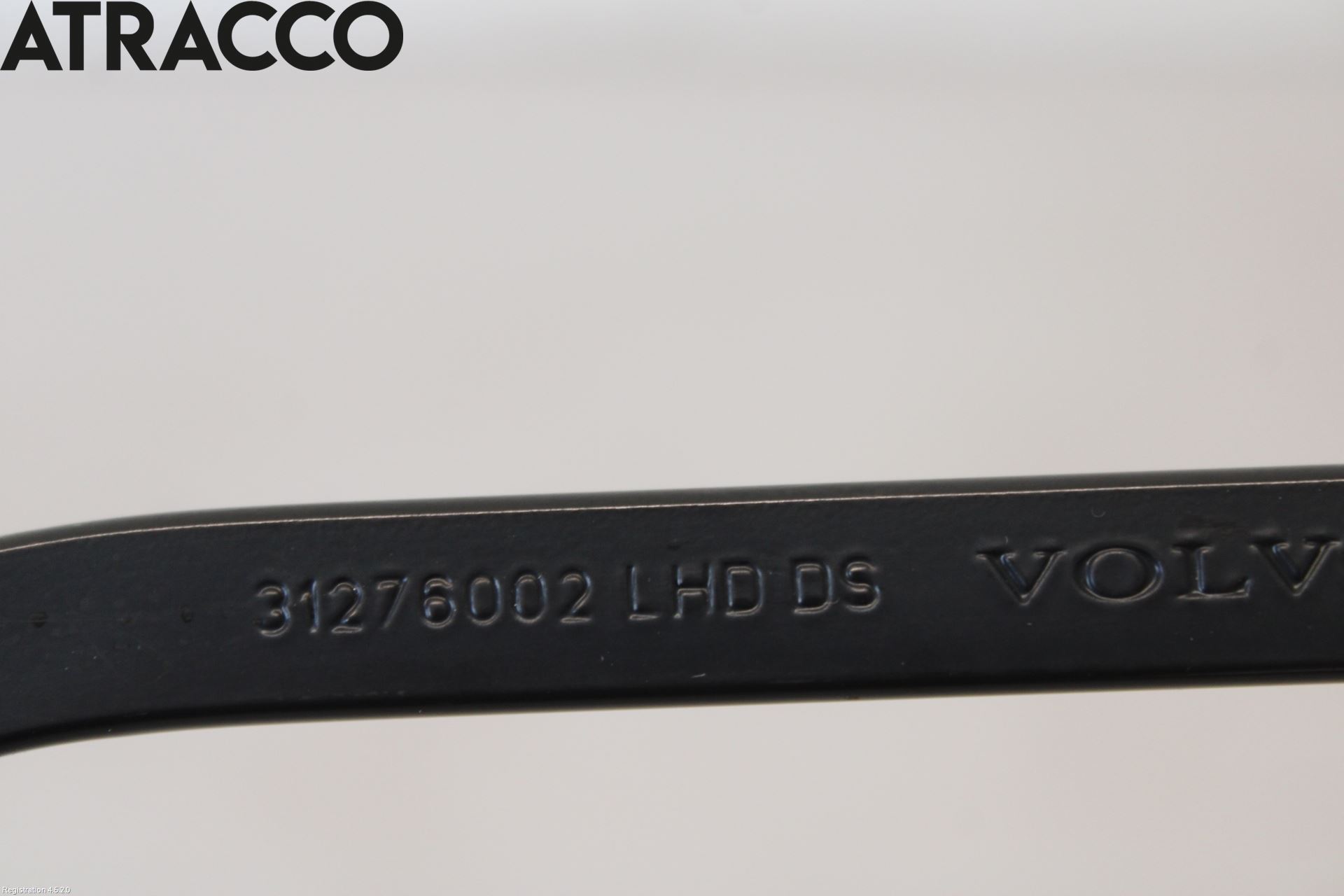 Volvo V70 14-16 Viskerarm-Armer Frontrute