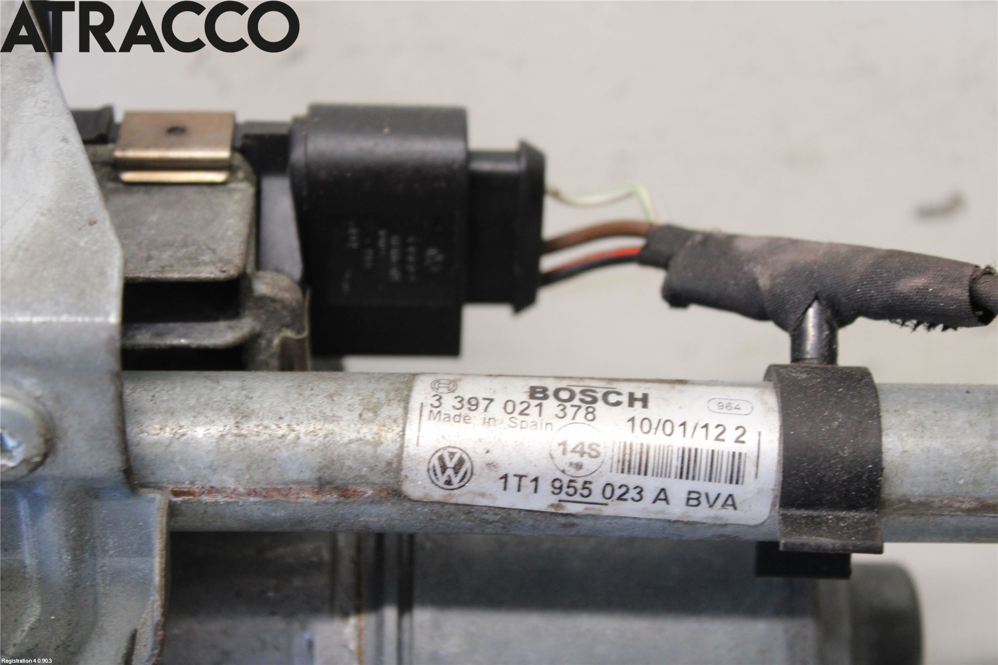 Volkswagen VW CADDY      04-10 Viskermotor Frontrute