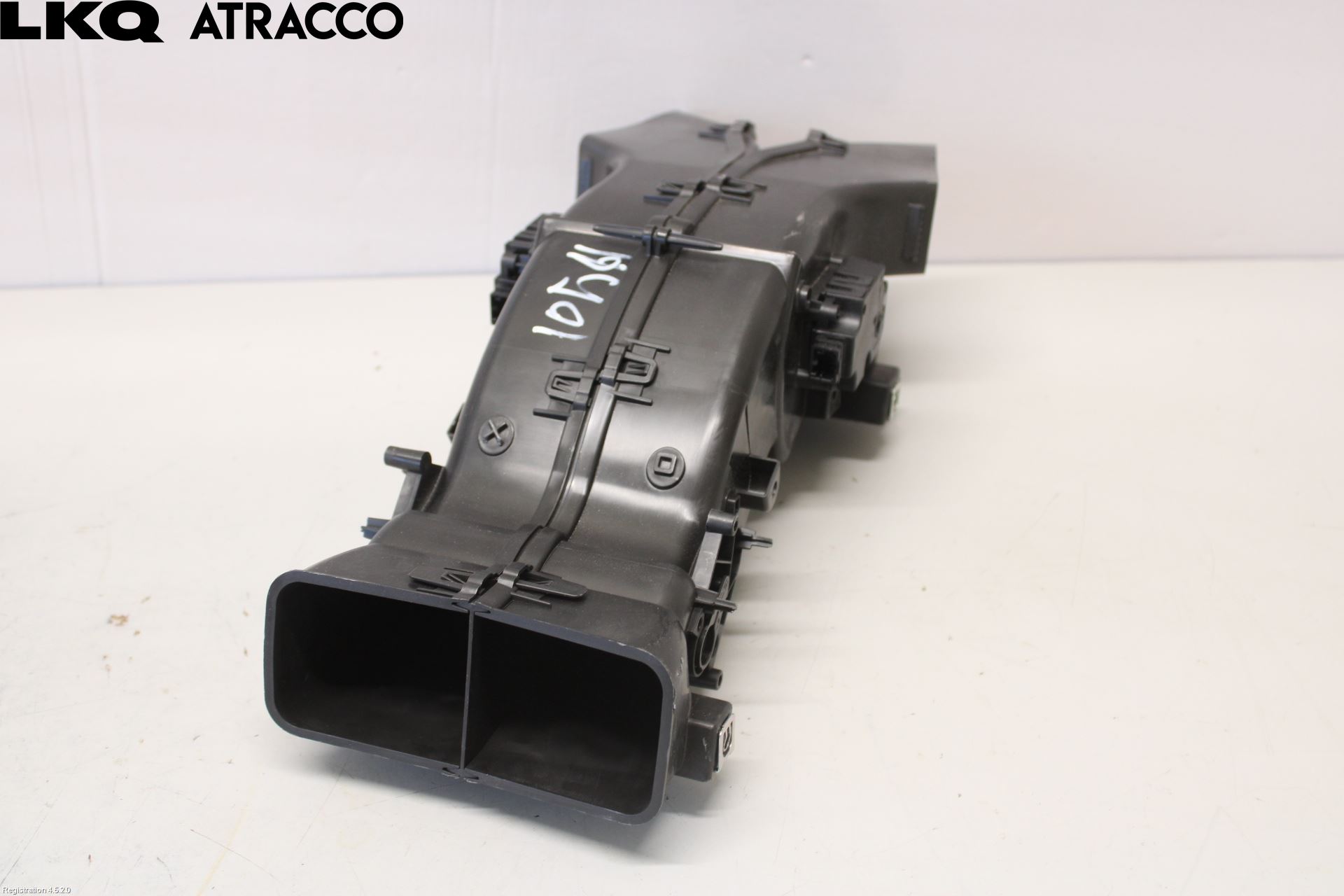 Porsche TAYCAN 20- Luftstyring Front