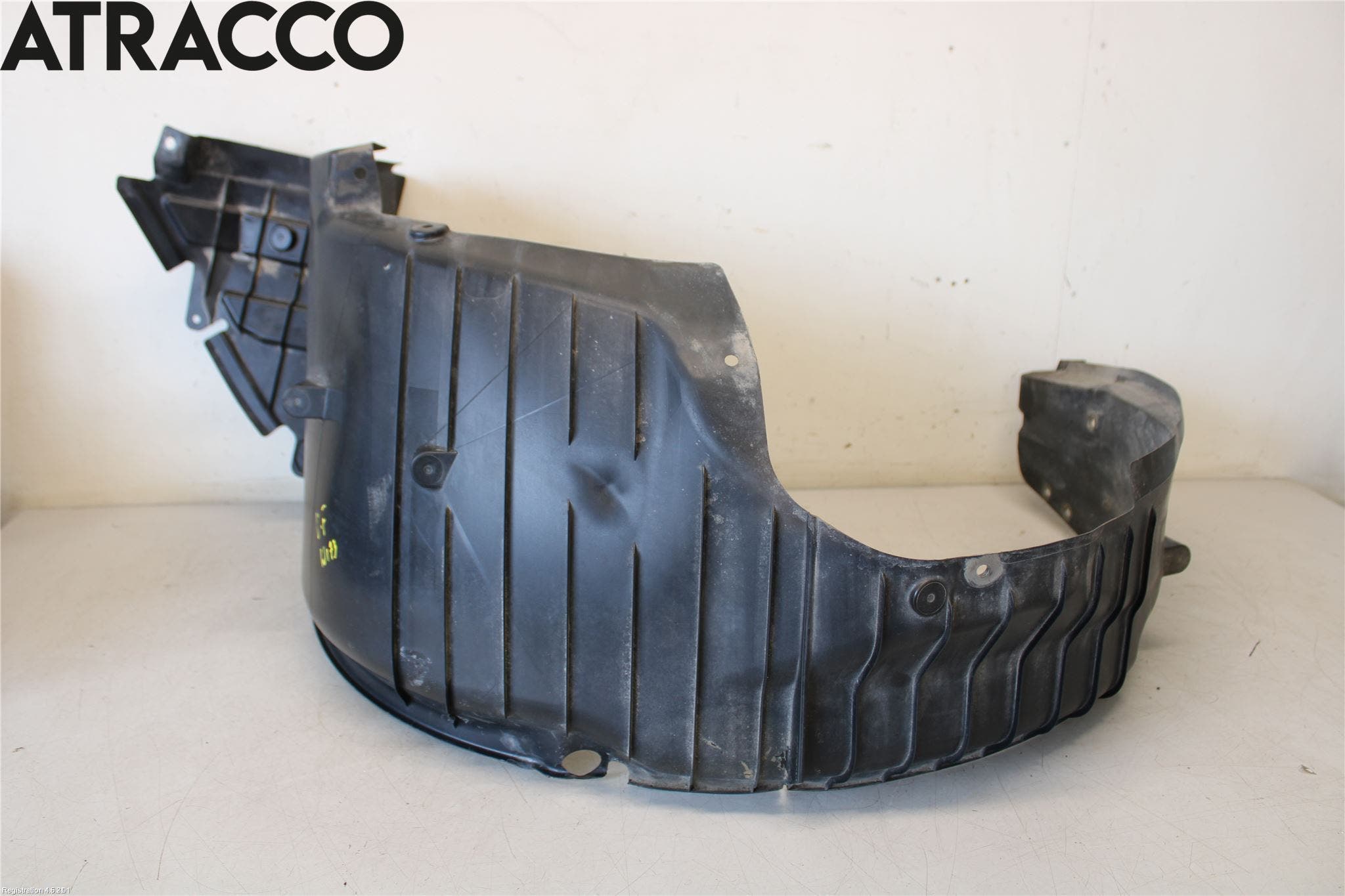 Suzuki SWIFT 17-24 Skjerm Indre