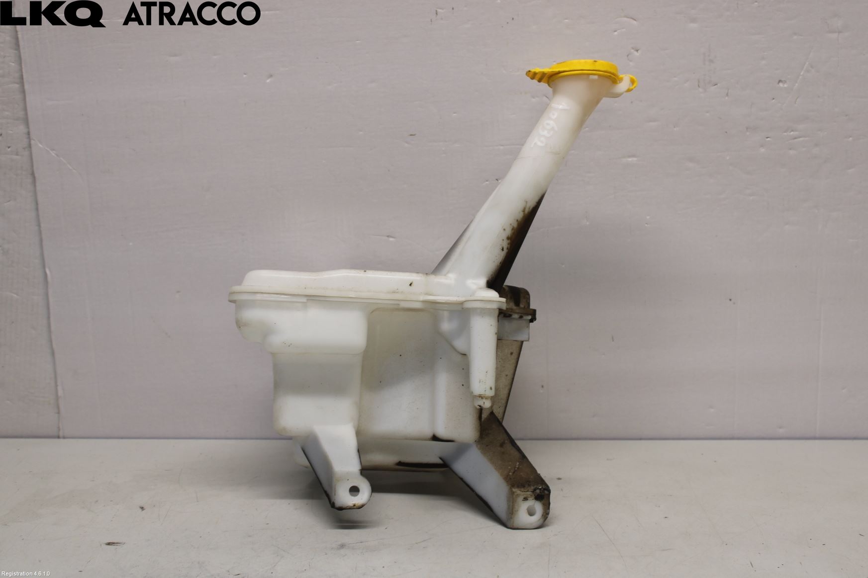 Toyota YARIS XP130 12-14 Spylerbeholder Frontrute-Lykte