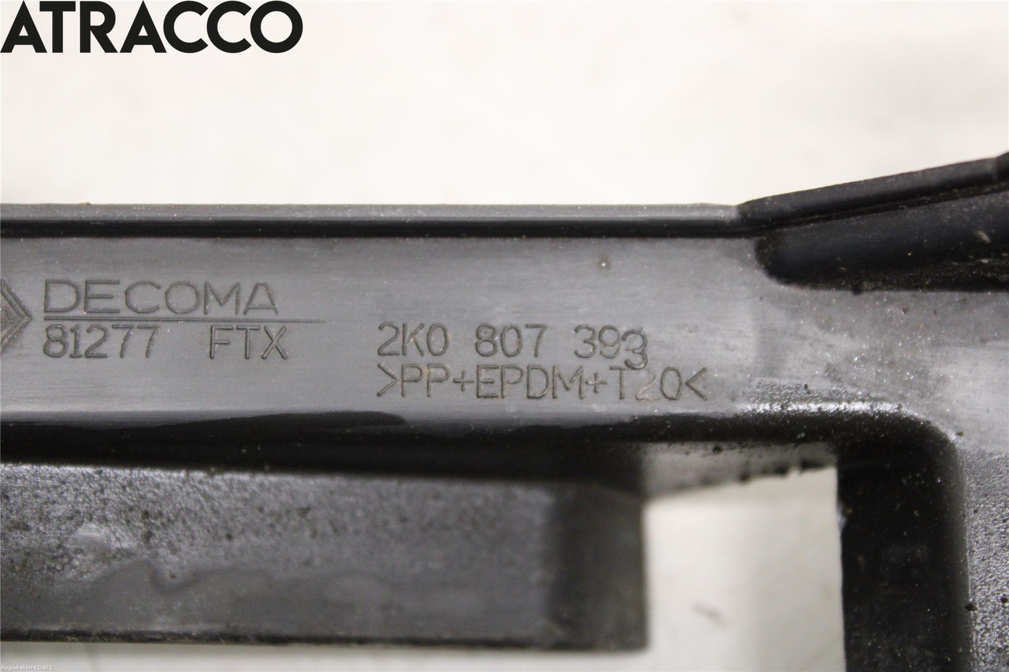 Volkswagen VW CADDY      04-10 Støtfangerfeste Bak Venstre