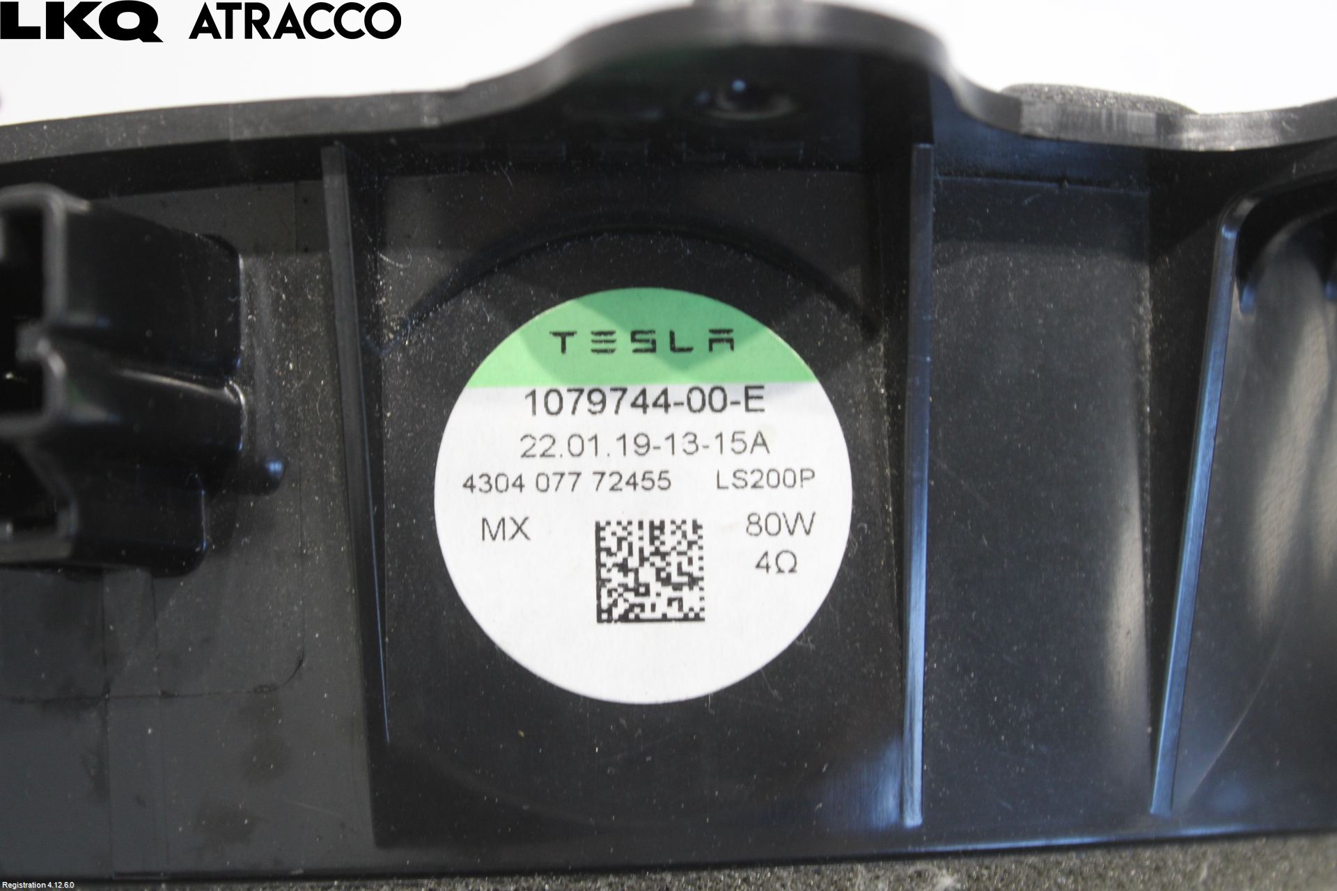 Tesla MODEL 3 17- Innr Høyttaler