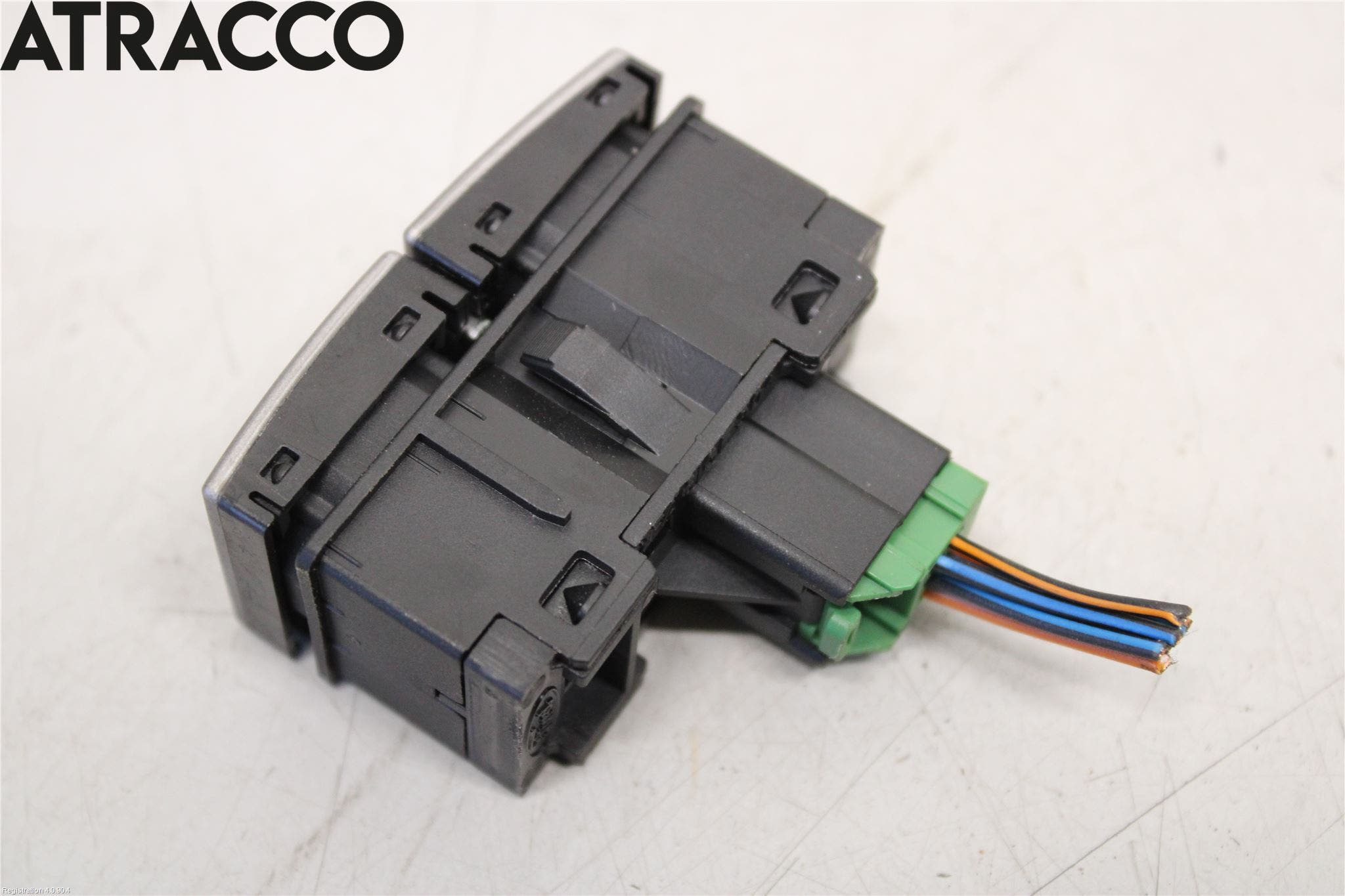 Ford KUGA 08-12 Bryter Varsel (Nødblink)