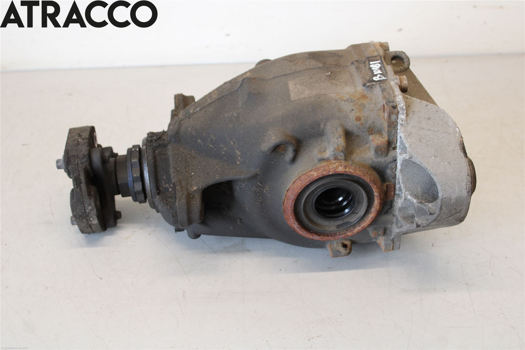 BMW 3 F30/F31/F80 12-19 Bakaksel Kardang Bak -Diff