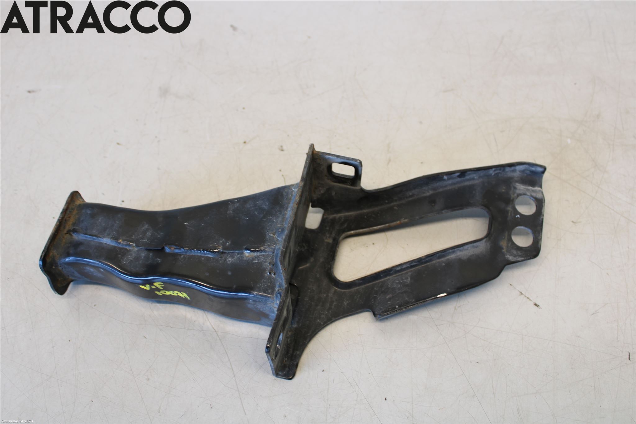 Volvo XC60 09-13 Støtfanger Foran Feste