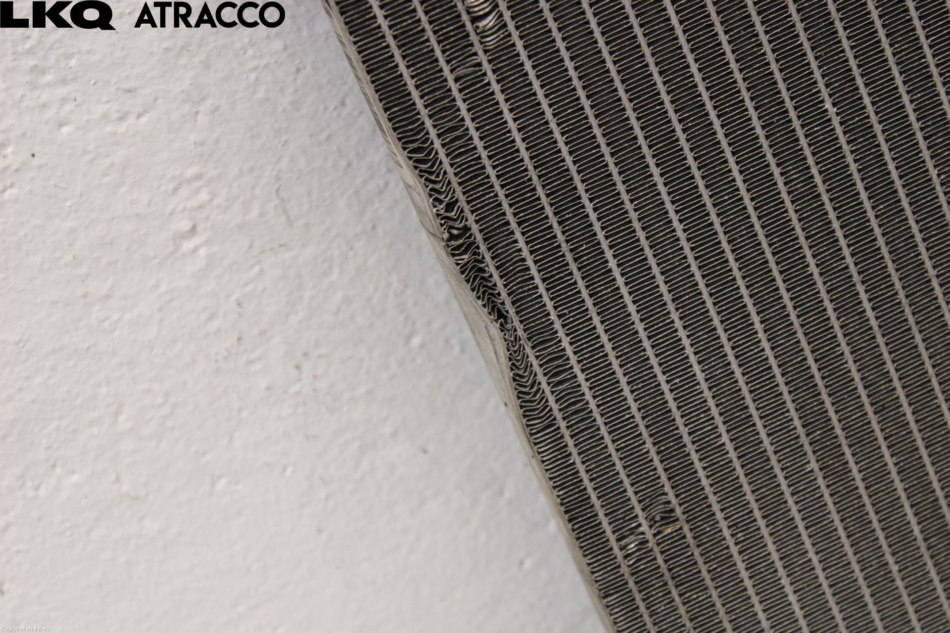 Jaguar XE (X760) 15-24 Radiator Automat