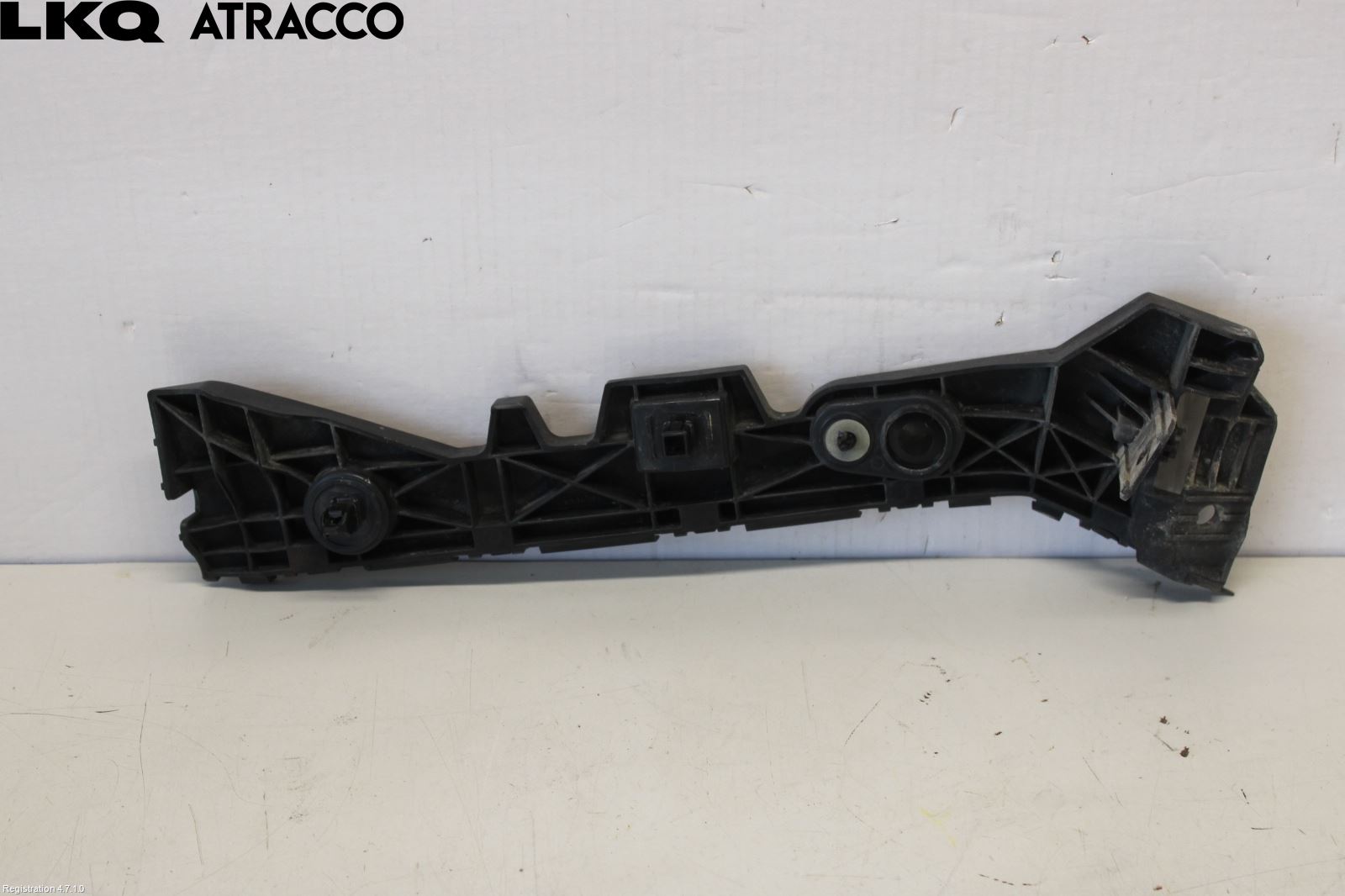 Mazda 3 III 14-19 Støtfangerfeste Bak Høyre