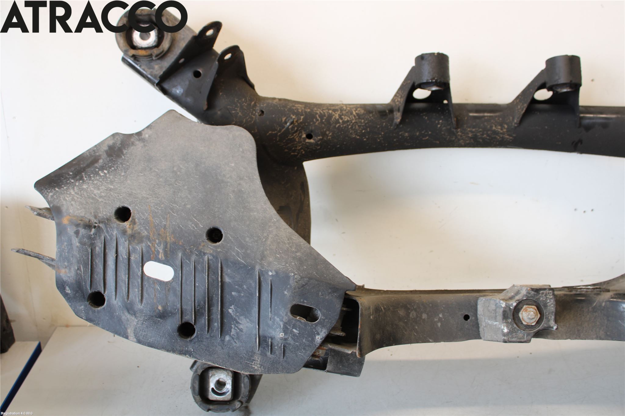 BMW 3 F30/F31/F80 12-19 Bakaksel Feste Travers-Ramme