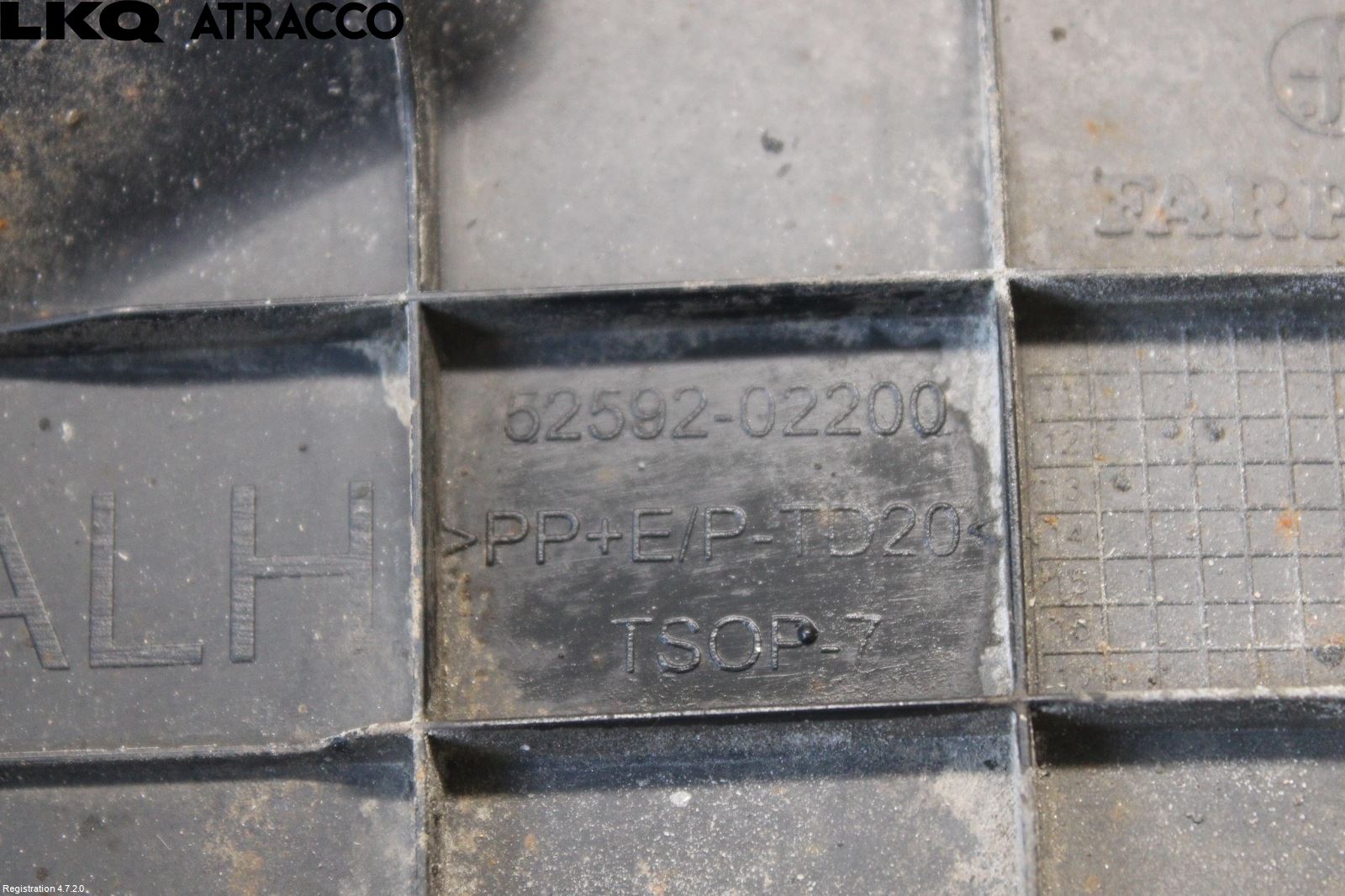 Toyota AURIS 13-19 Støtfangerfeste Bak Venstre