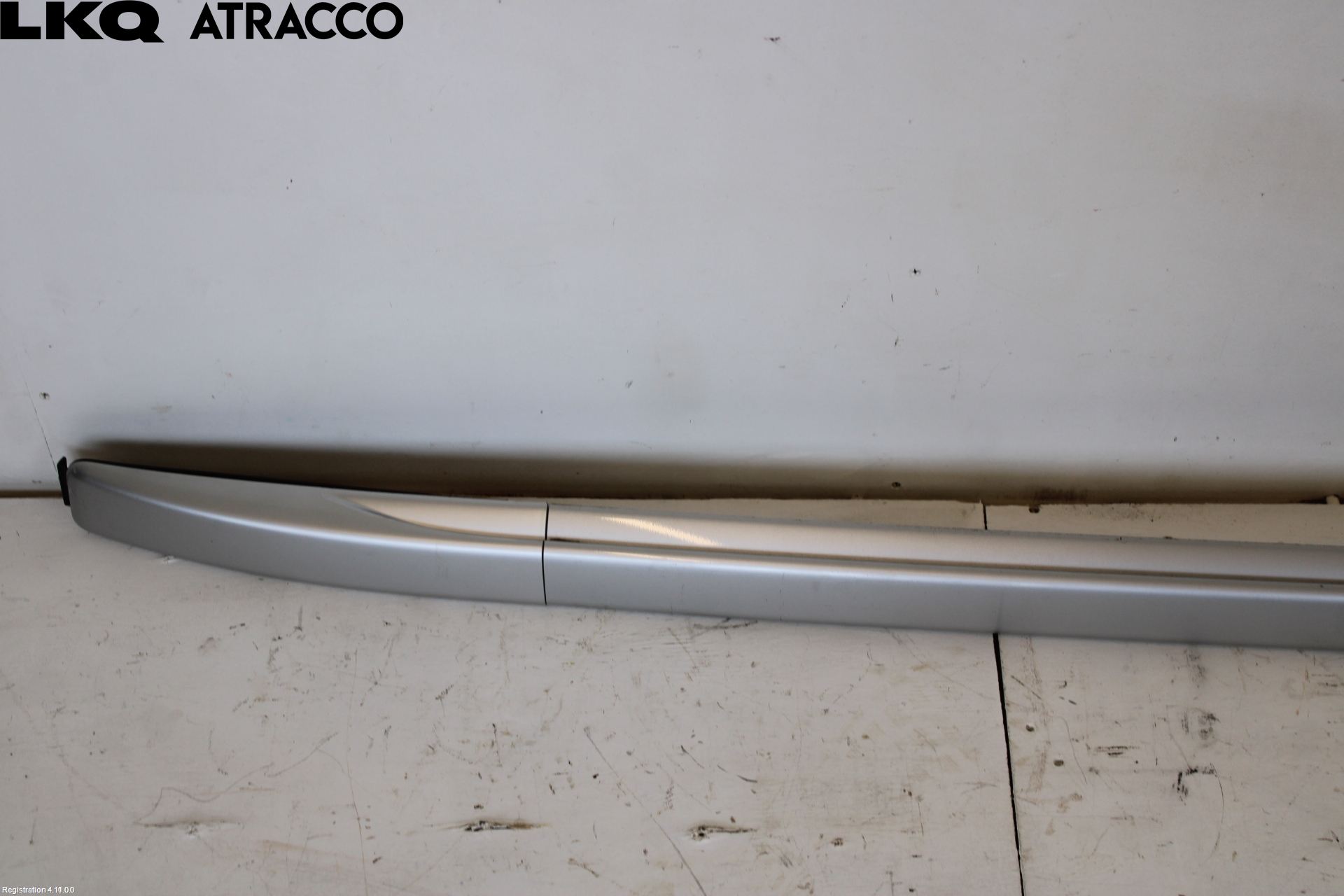 Mitsubishi OUTLANDER 13-21 Takrails - Stativ