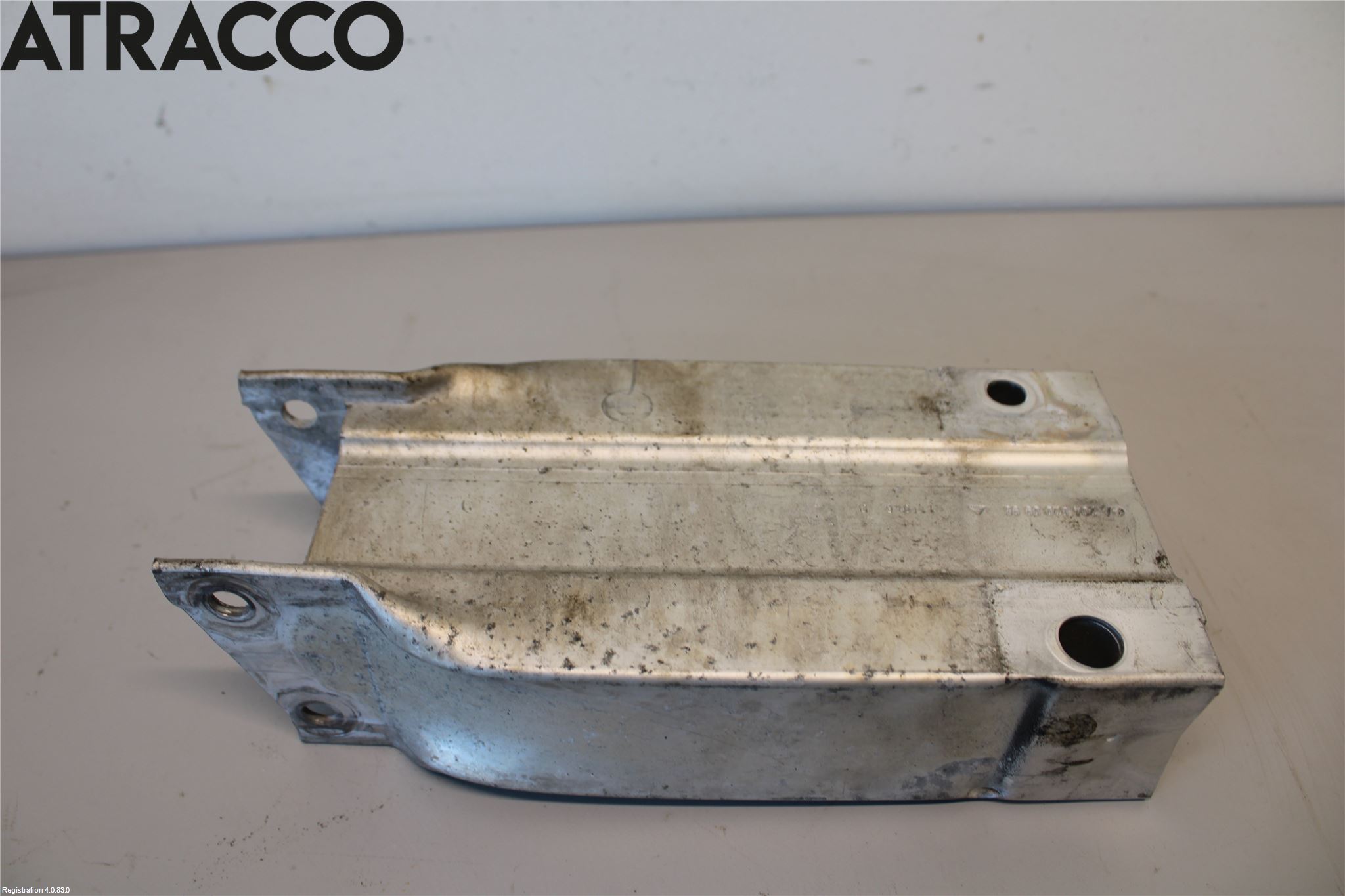 Mercedes-Benz MB C-KLASS (W204) 07-15 Støtfanger Foran Feste