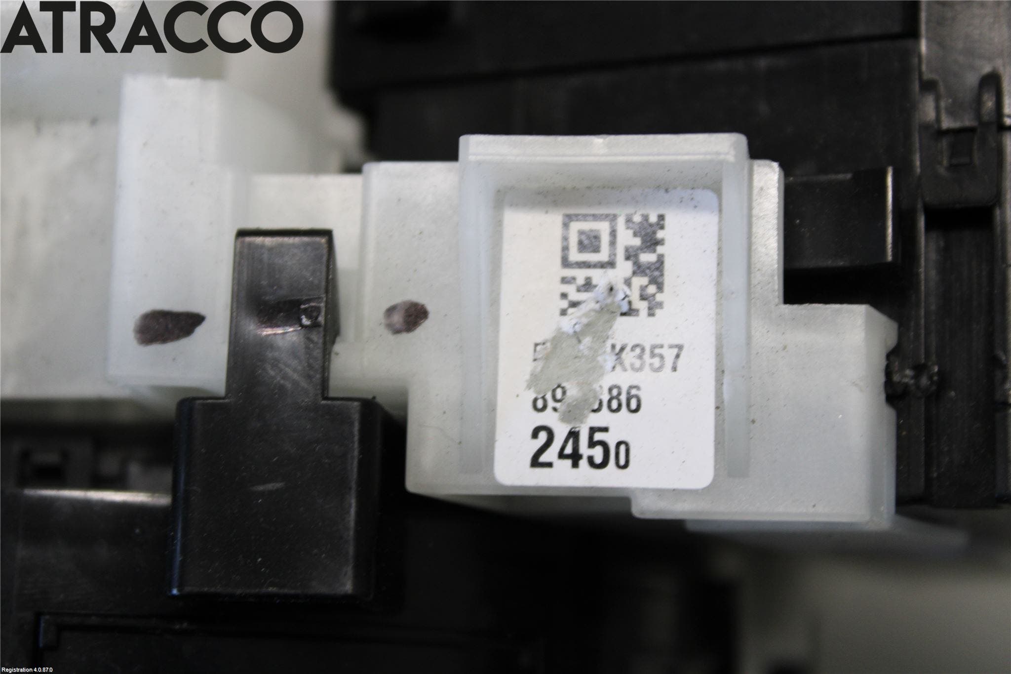 Isuzu D-MAX Bryter Ratt Kombi H Og V