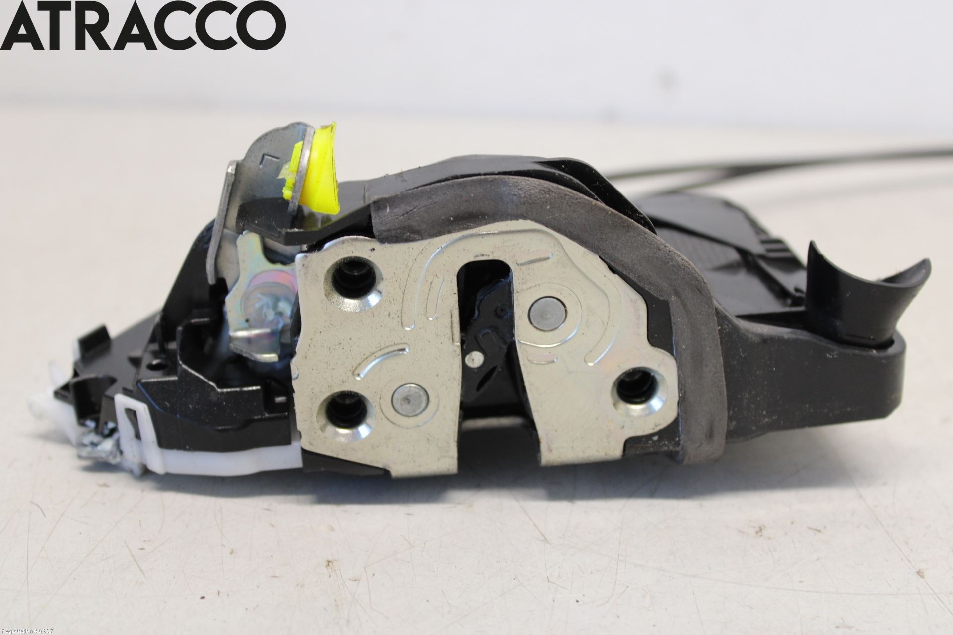 Toyota YARIS XP130 15-20 Dørlås - Låsekasse