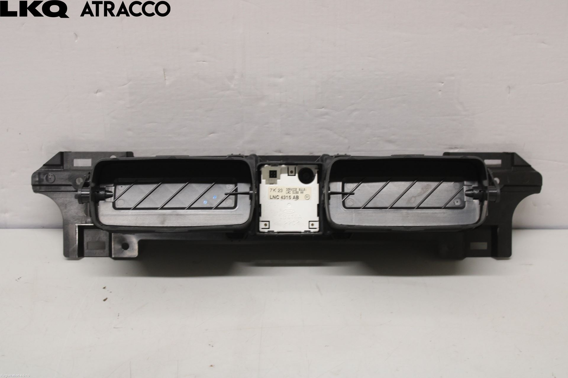 Jaguar XJ X308        98-02 Dashbord Kanal - Dyse