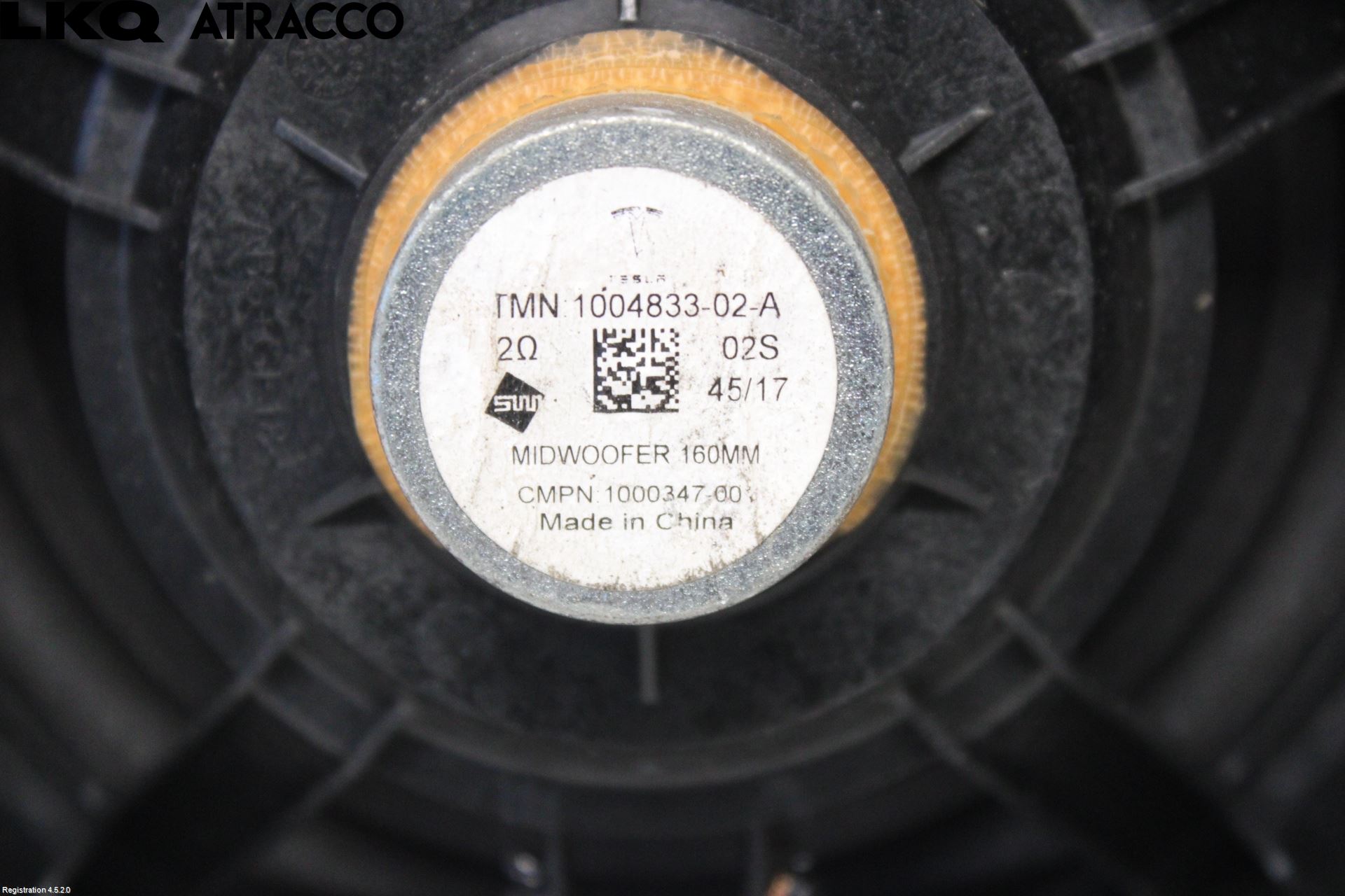 Tesla MODEL S 13- Innr Høyttaler