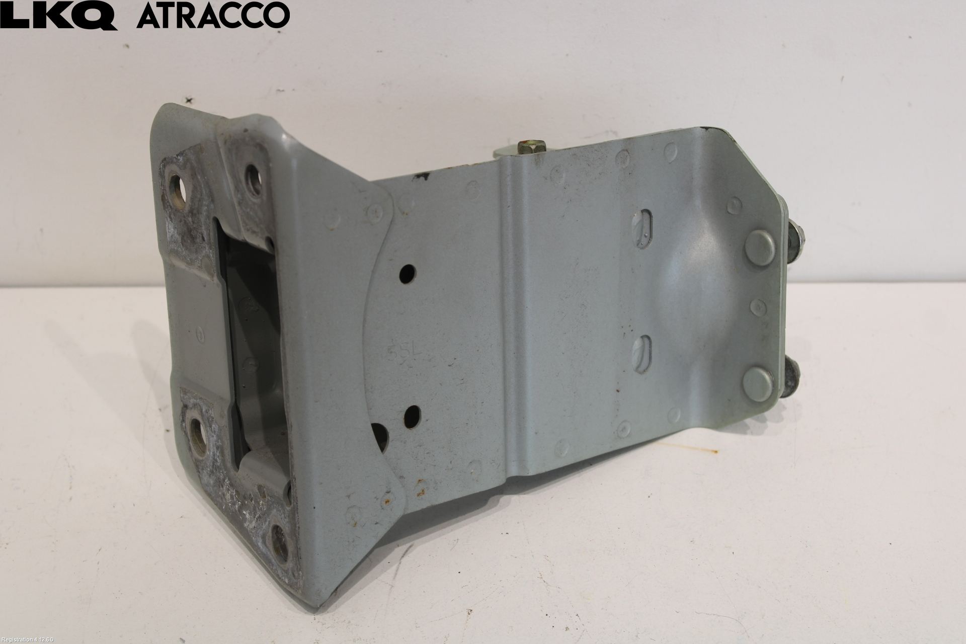 Nissan LEAF 18- Støtfanger Foran Feste