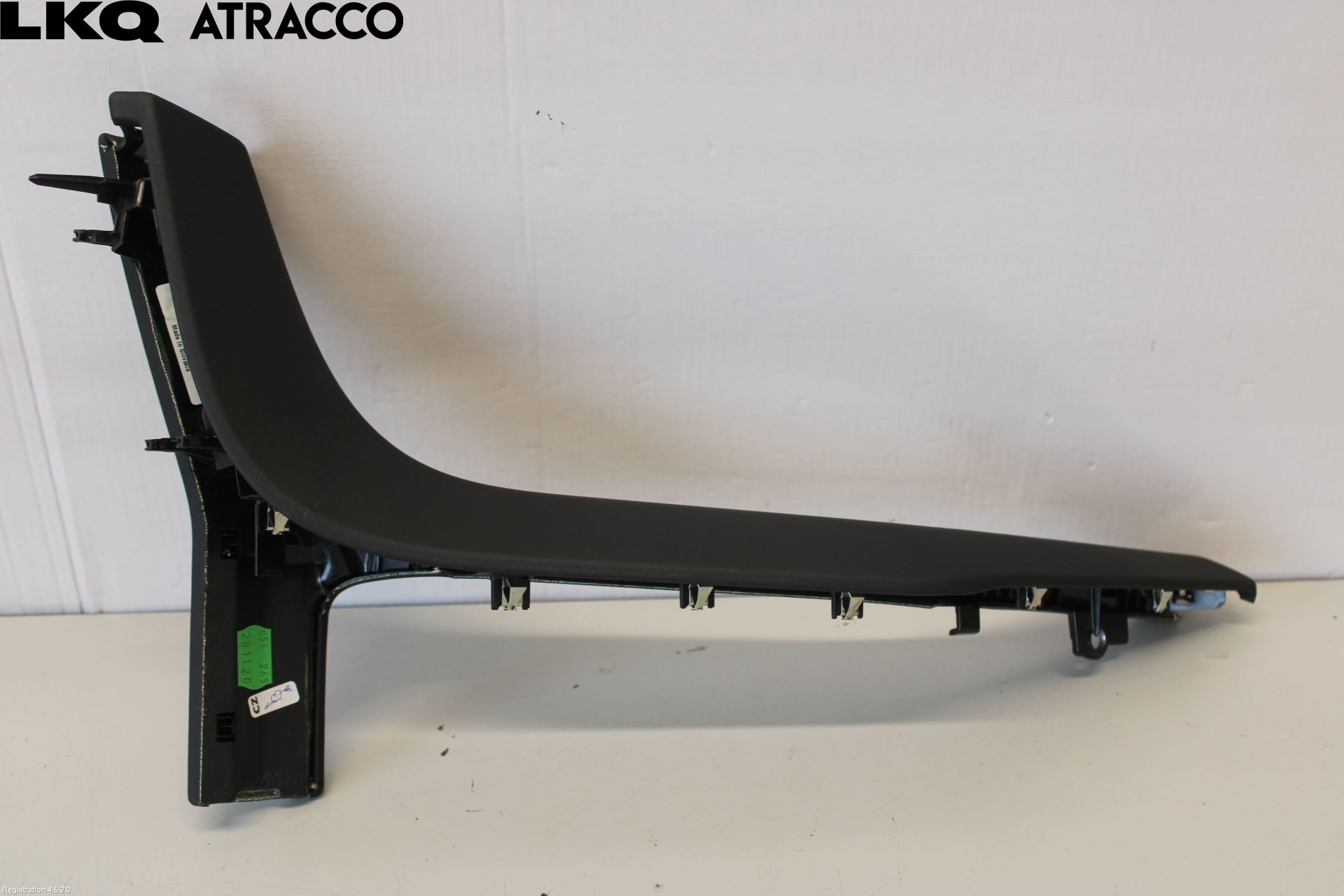 Porsche TAYCAN 20- Innr Dekor Instrbord