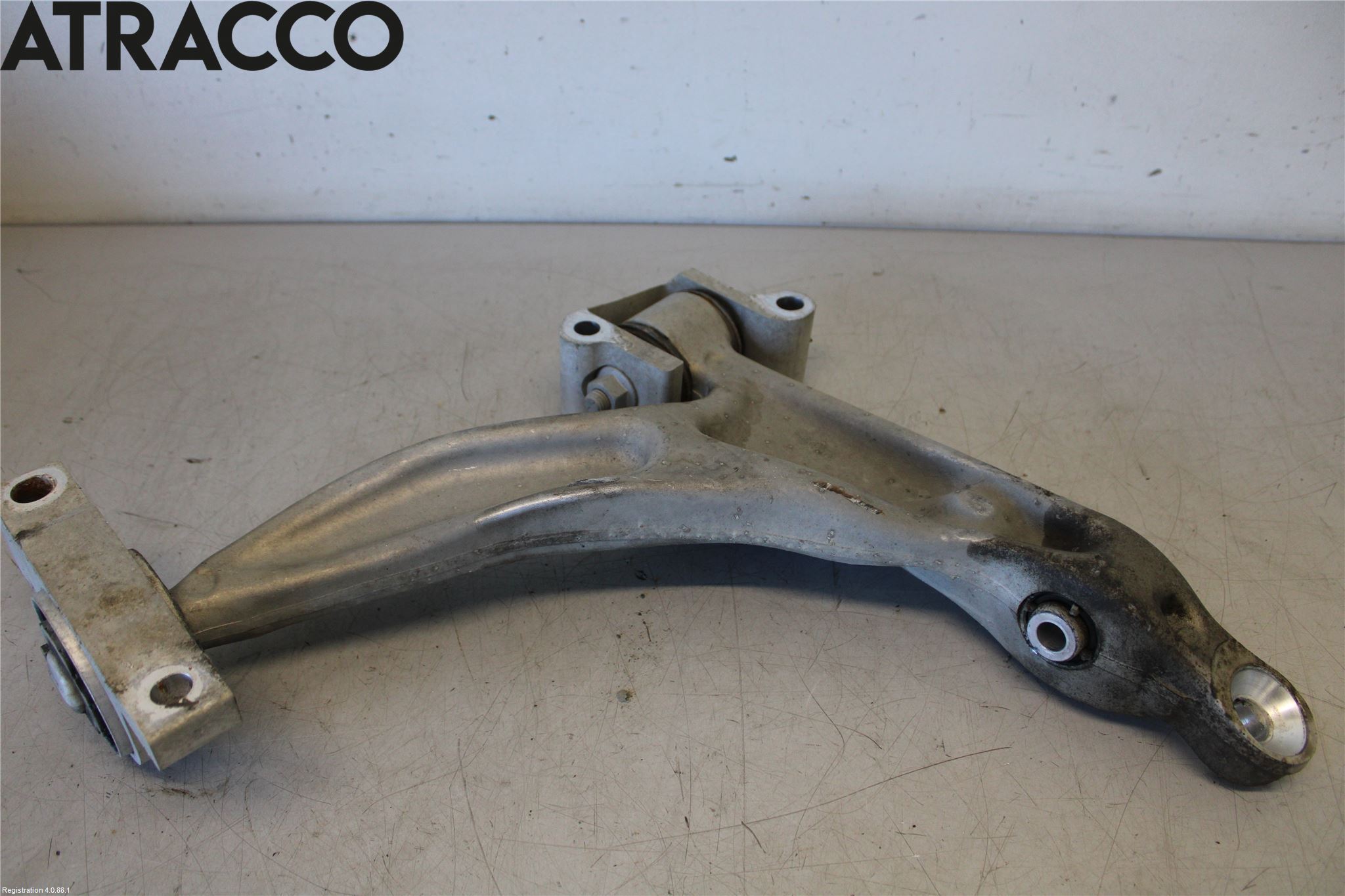 Volvo V60 19- Bærearm Foran Venstre Nedre