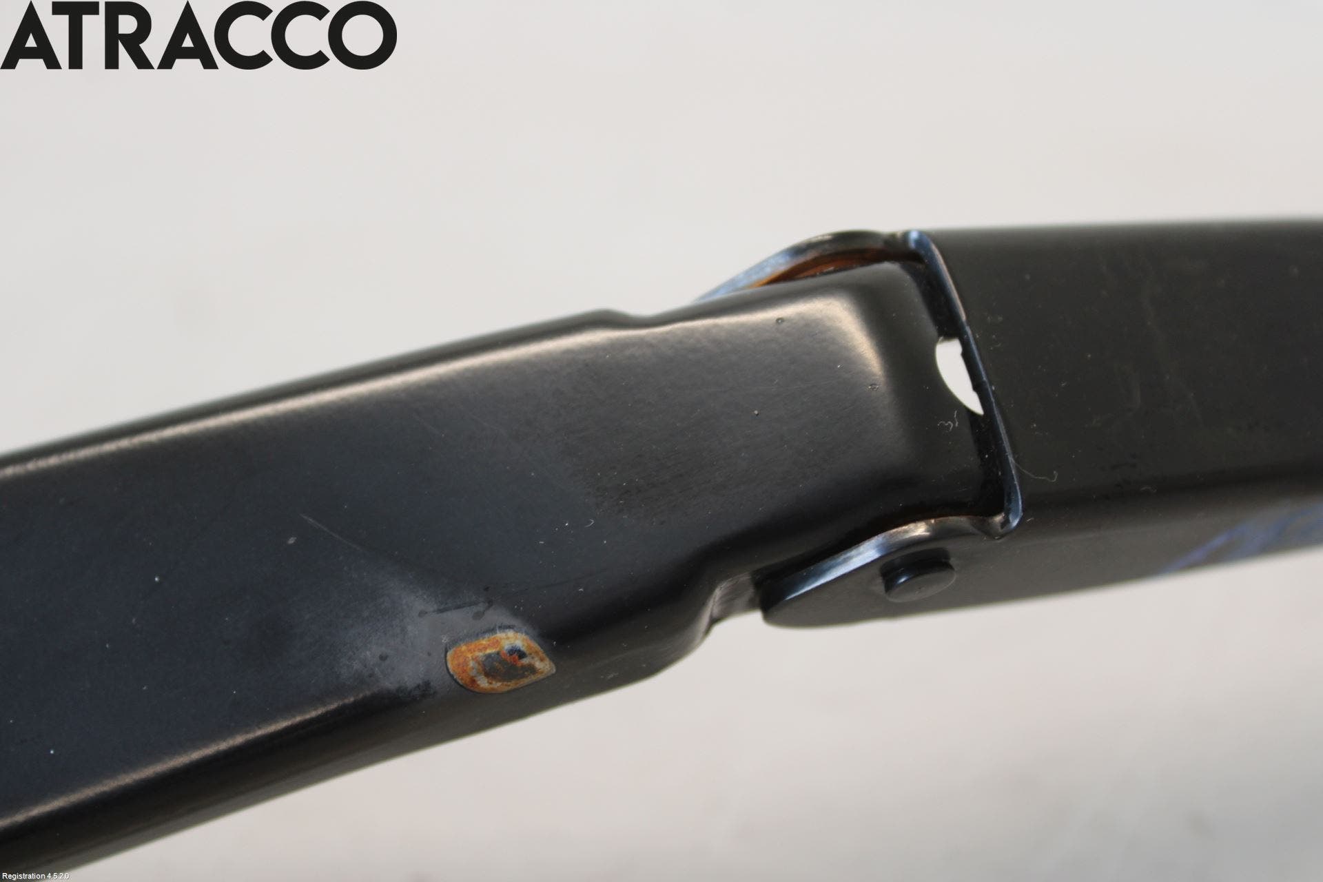 Volvo V70 14-16 Viskerarm-Armer Frontrute