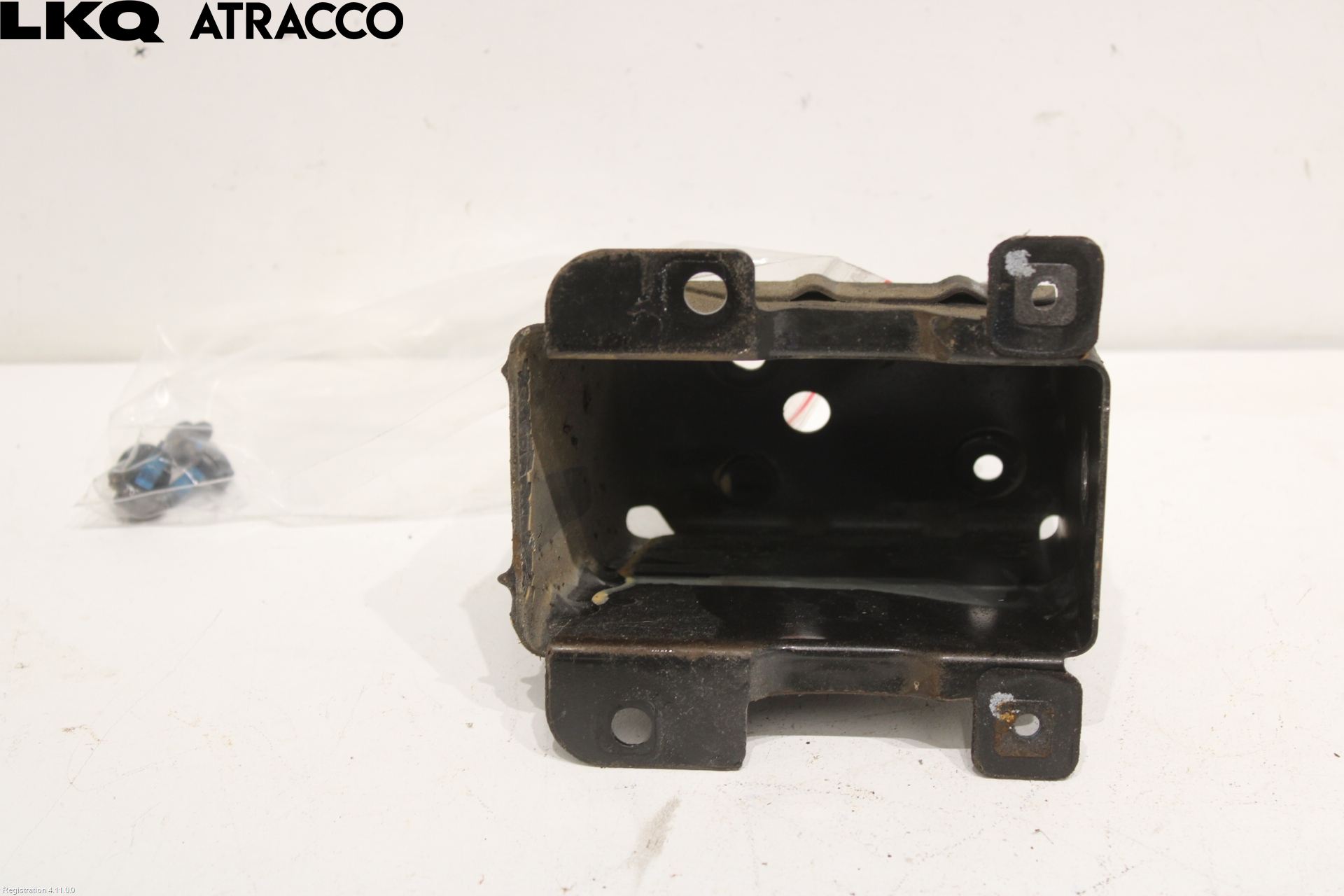 Nissan LEAF 18- Støtfanger Bak Feste