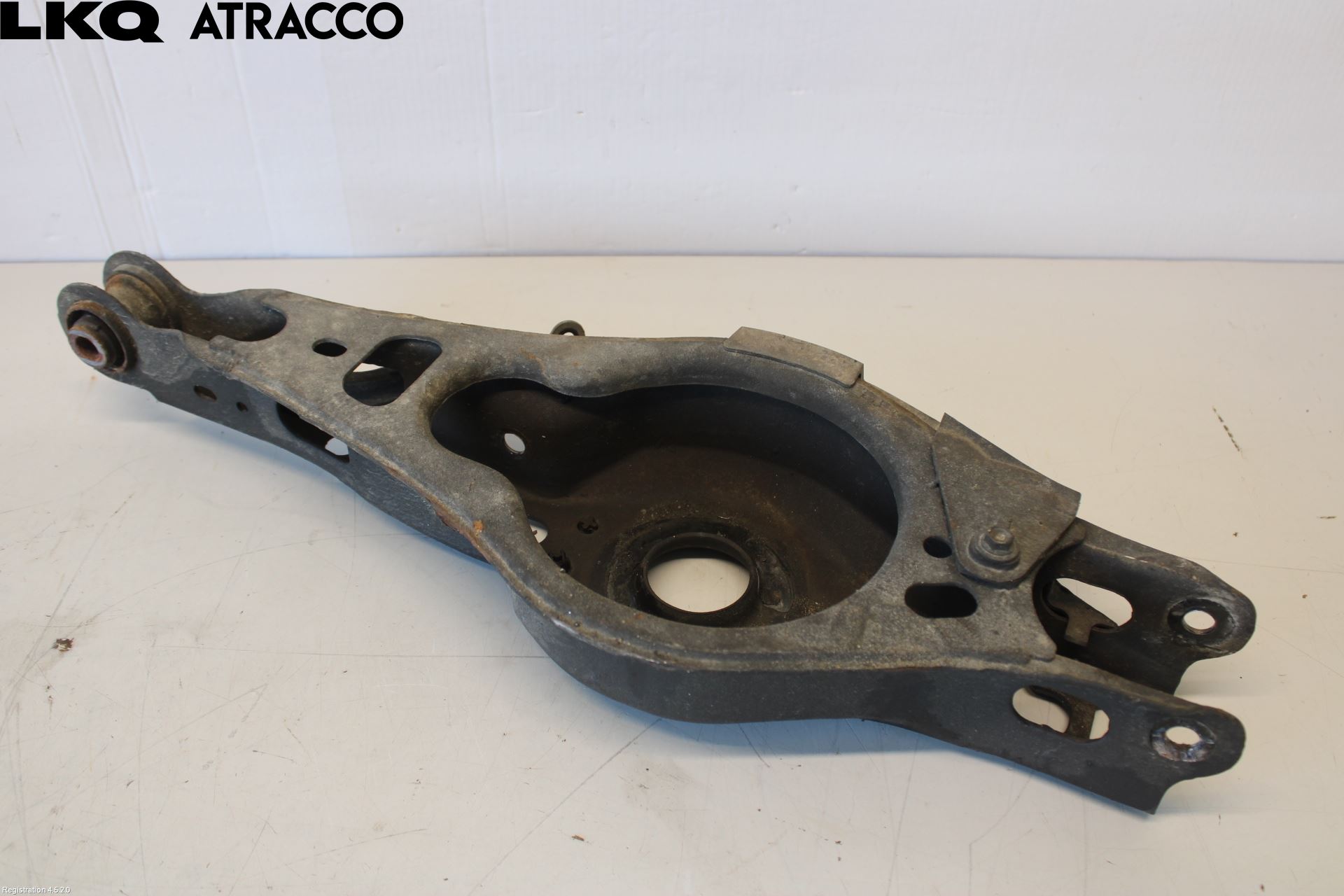 Toyota bZ4X EA10 22- Bærearm Bak Venstre