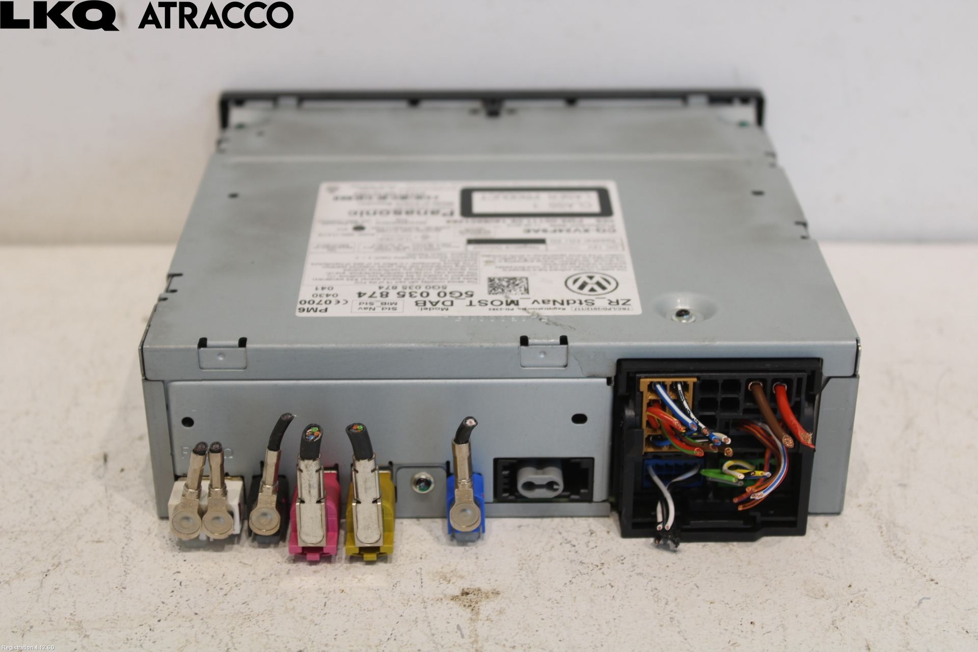 Volkswagen VW GOLF SPORTSVAN 15-20 Stereo Radio Med Cd