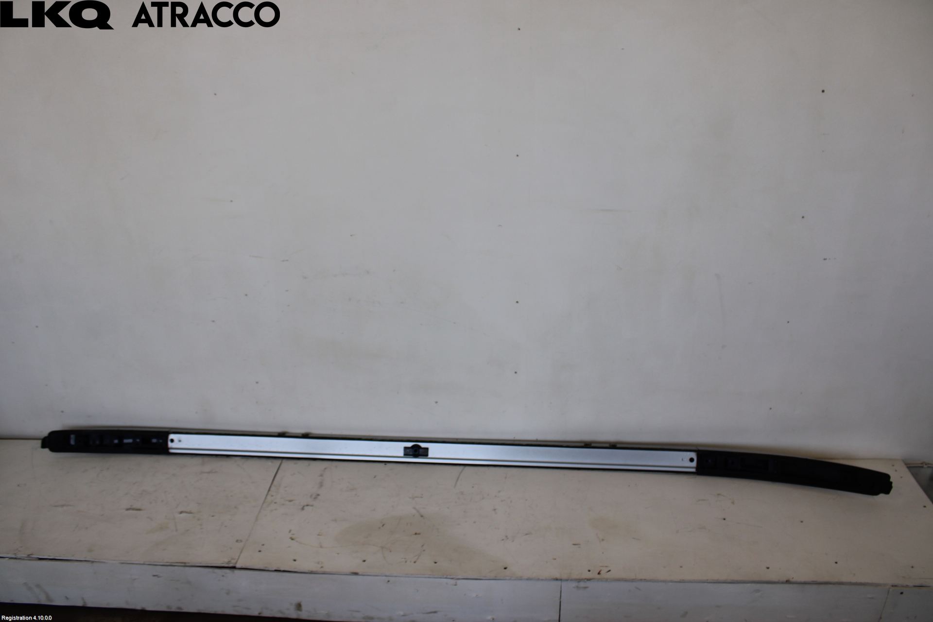 Mitsubishi OUTLANDER 13-21 Takrails - Stativ