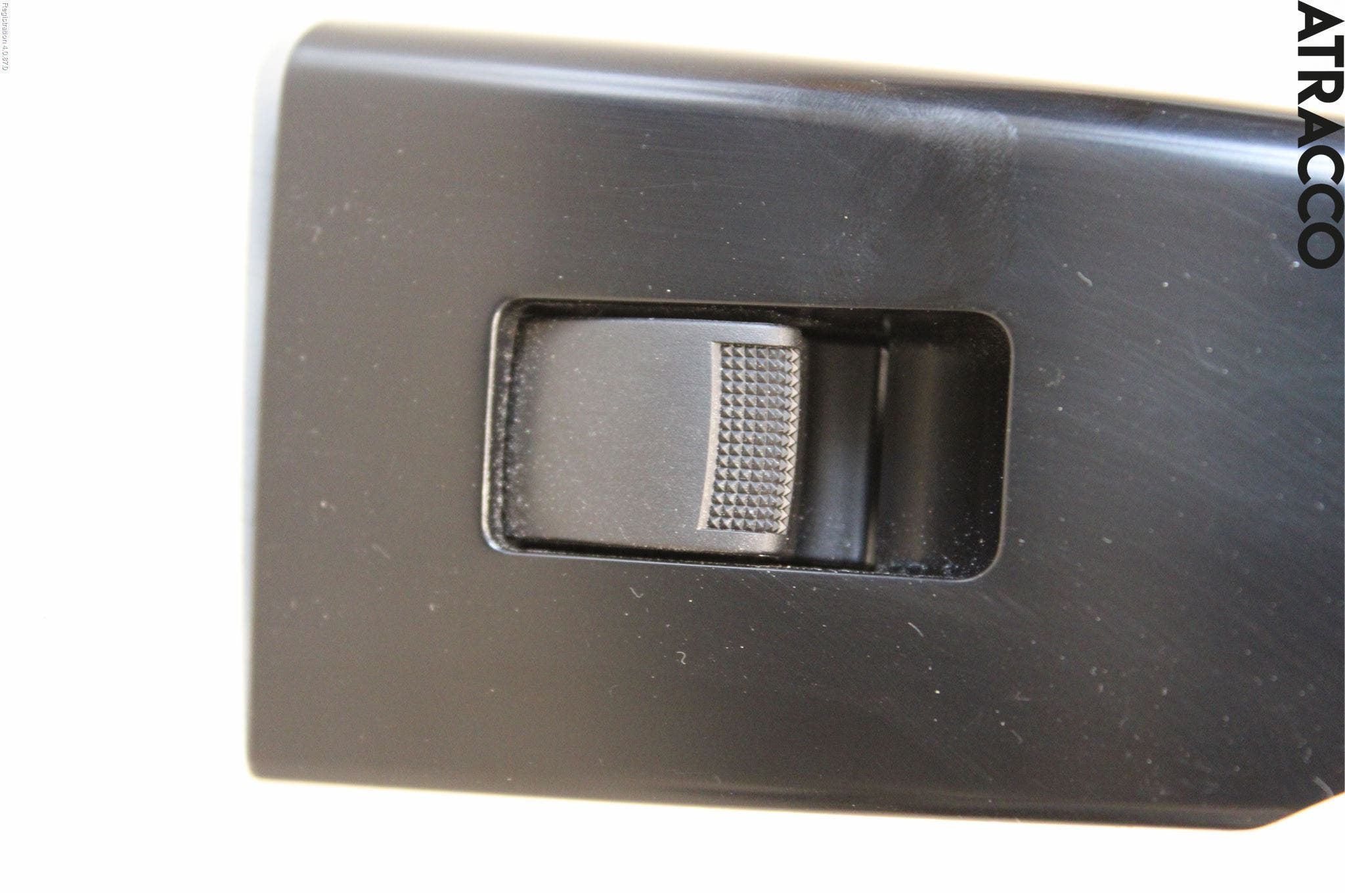 Isuzu D-MAX Bryter Vindusheis