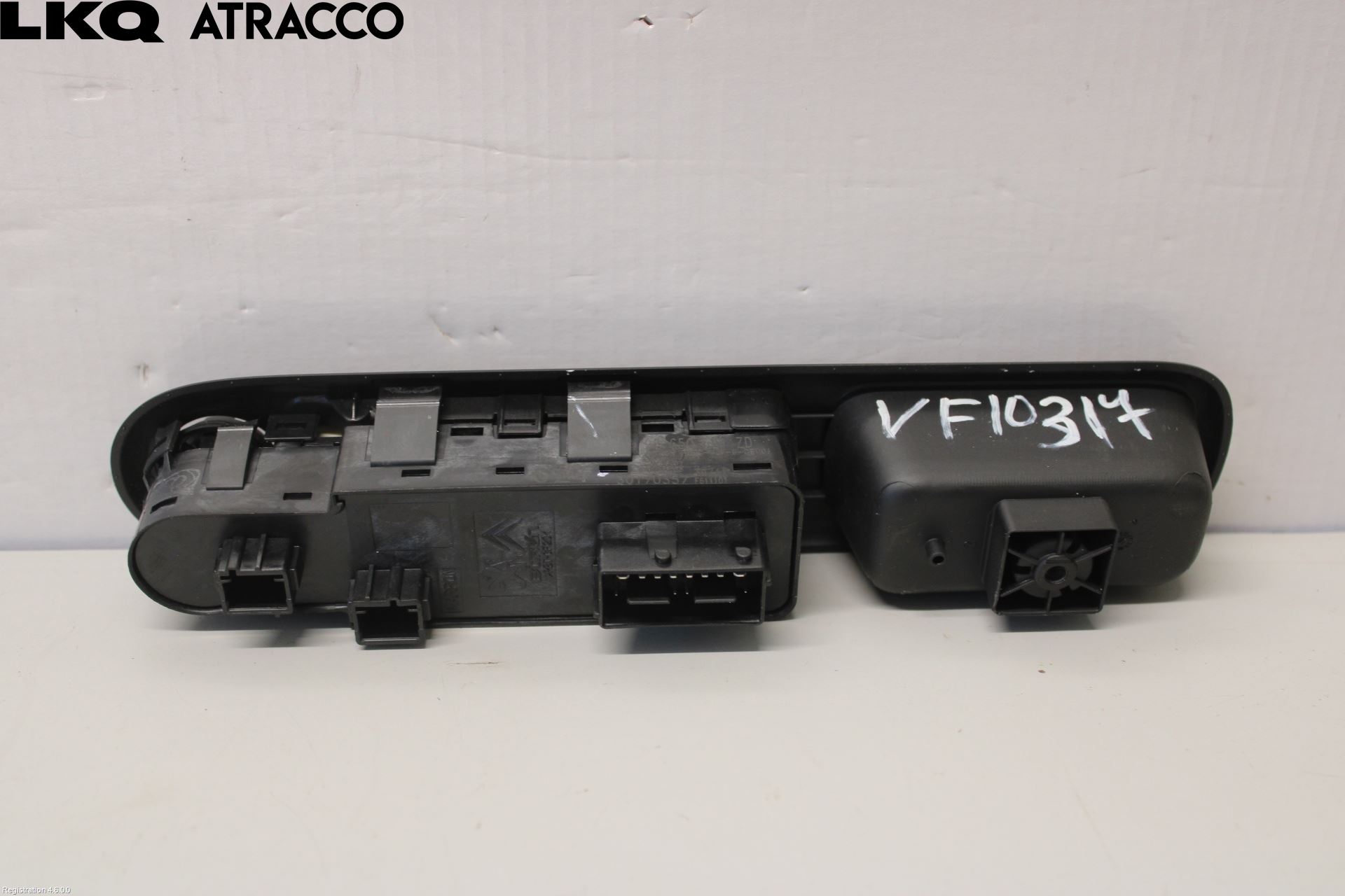 Peugeot 5008 10-16 Bryter Vindusheis