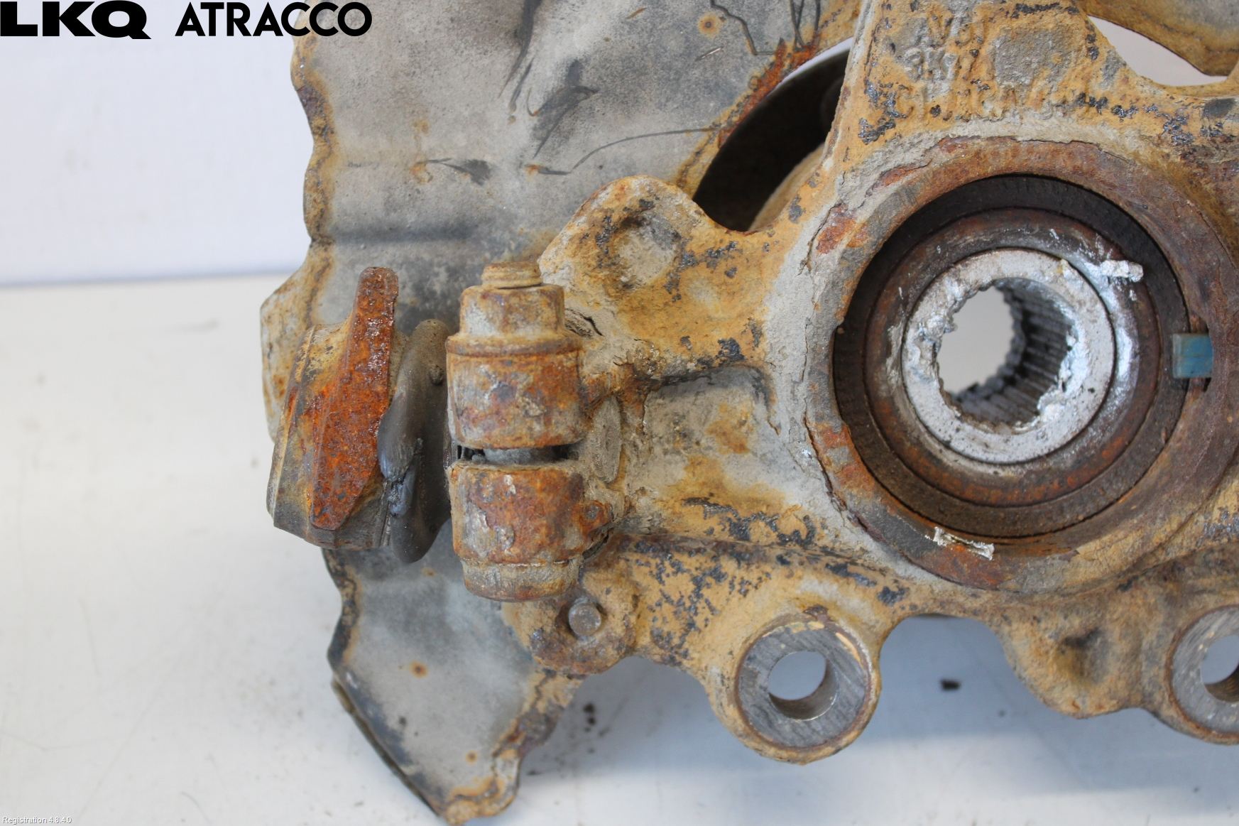 Ford FOCUS 11-14 Spindel Vf