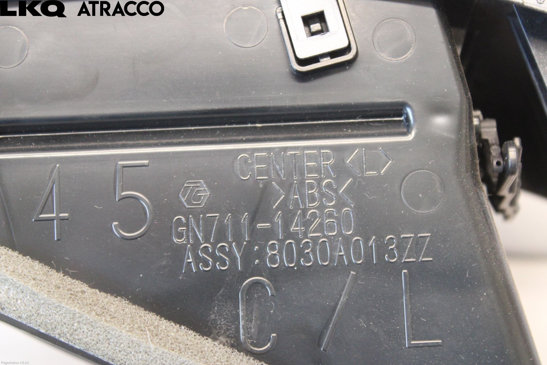 Mitsubishi OUTLANDER 07-12 Dashbord Kanal - Dyse