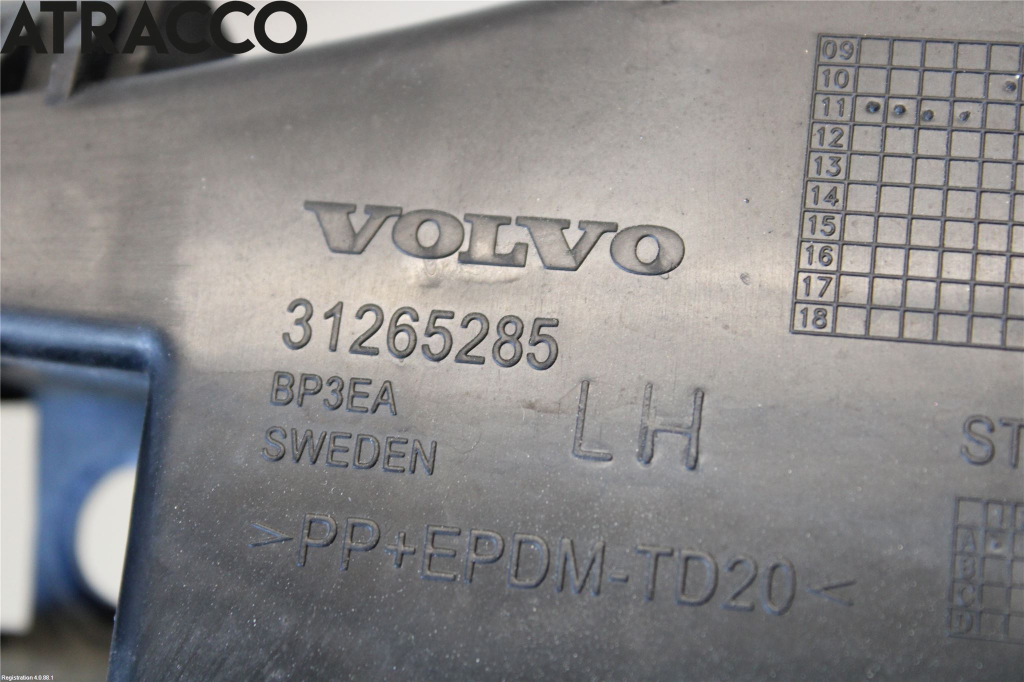 Volvo V60 11-13 Støtfangerfeste Bak Venstre