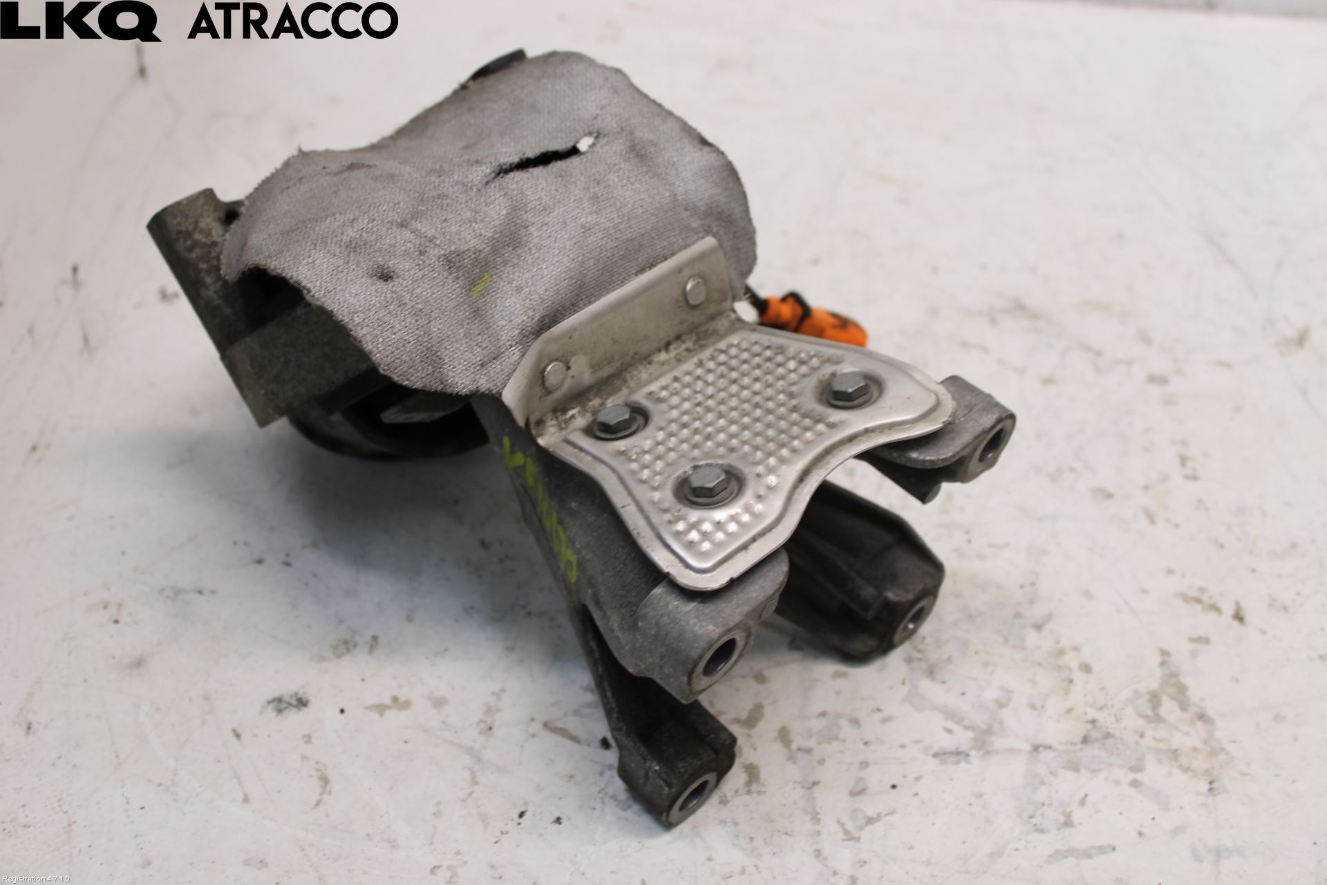 Audi A6 ALLROAD 12-18 Motor Feste Gummi