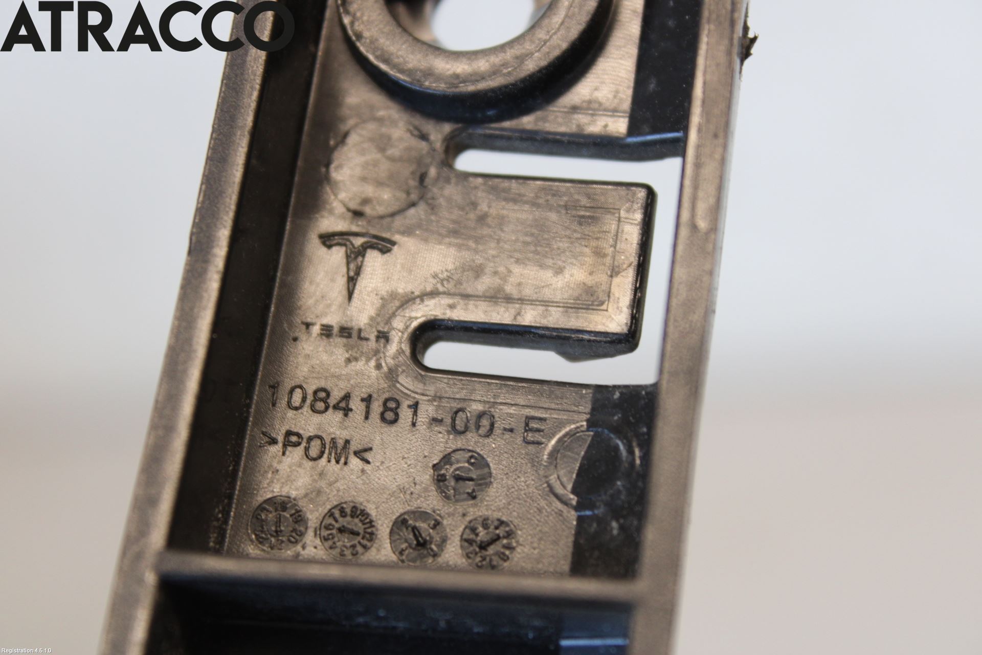 Tesla MODEL 3 17- Støtfangerfeste Foran Venstre