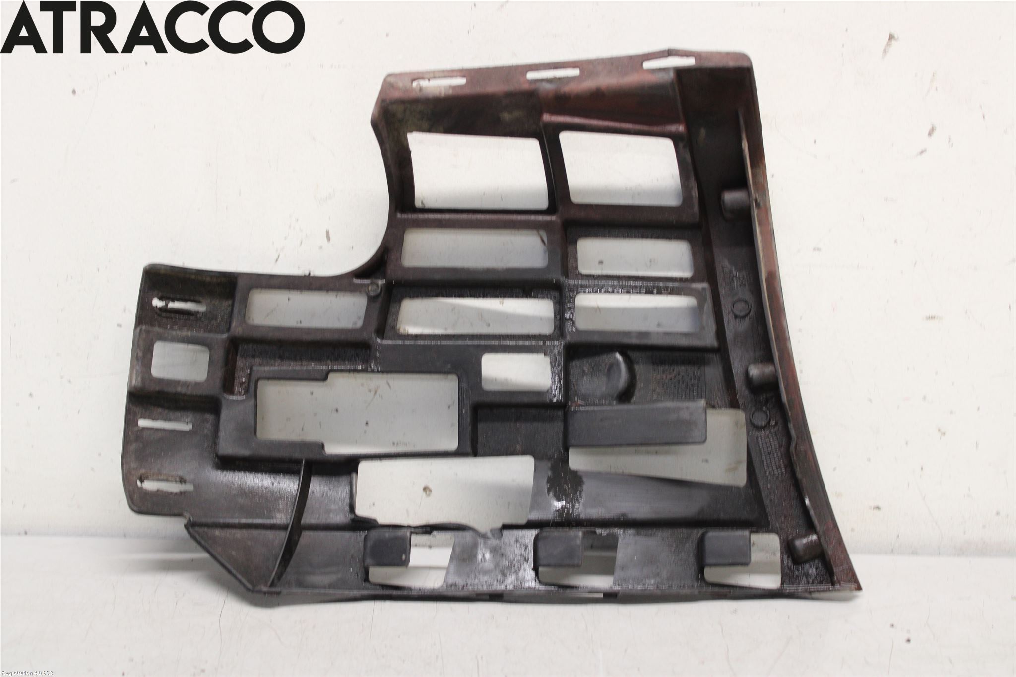 Volkswagen VW CADDY      04-10 Støtfangerfeste Bak Høyre