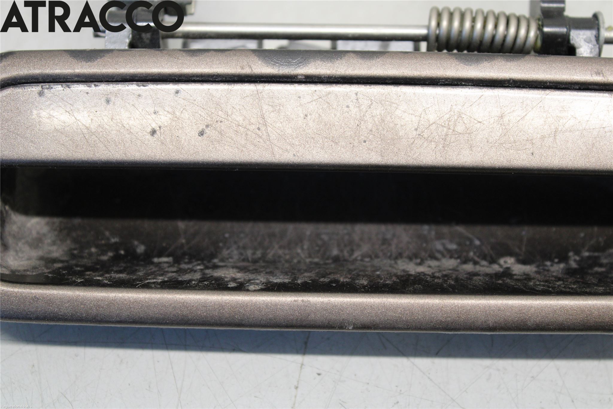 Volkswagen VW CADDY      04-10 Bakluke Handtak Ytre