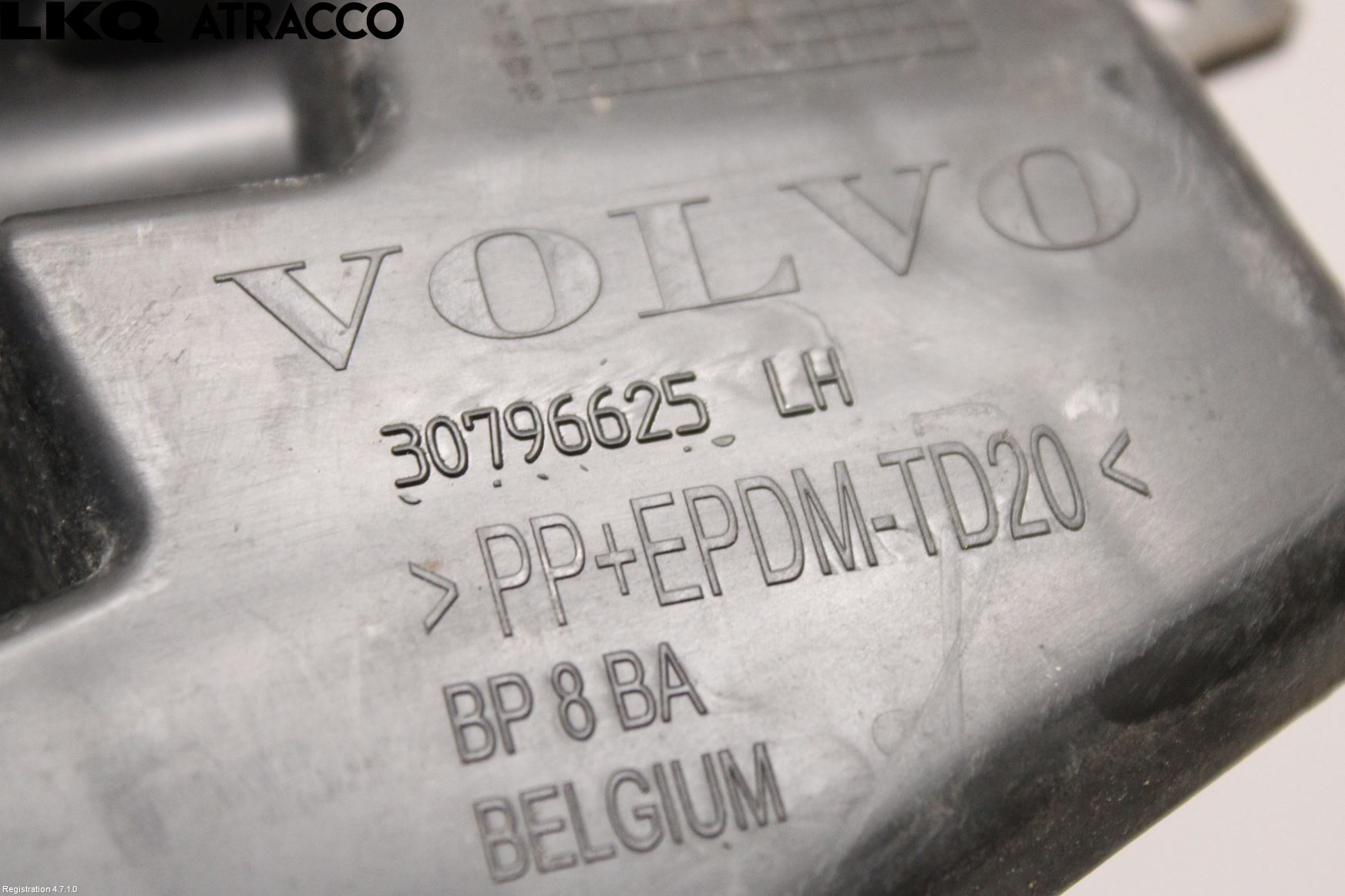 Volvo V60 11-13 Støtfanger Foran Feste