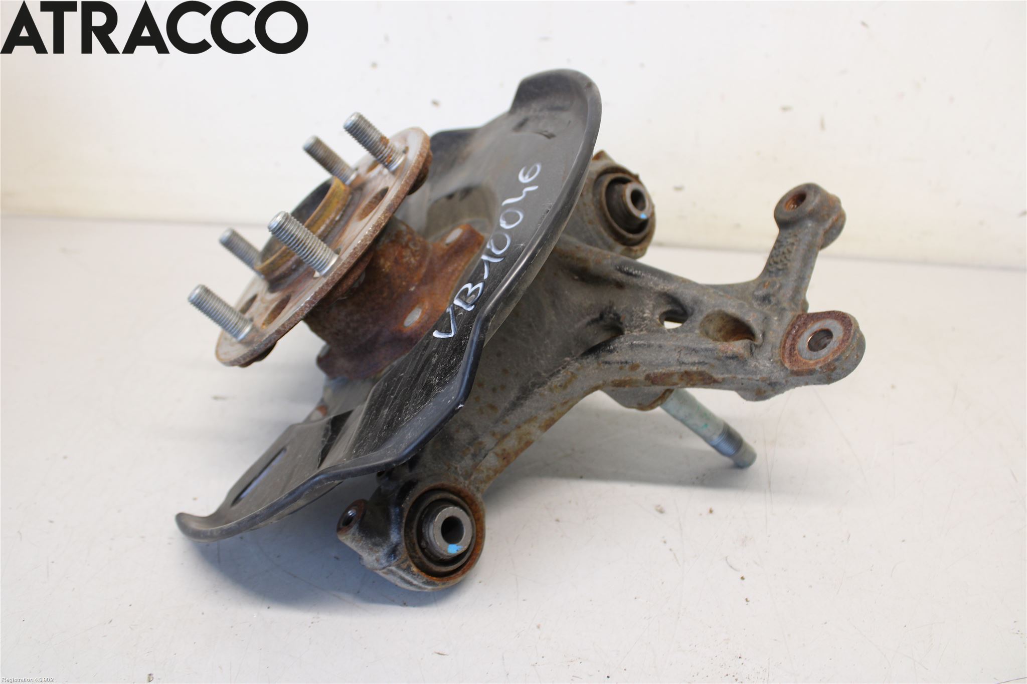 Toyota COROLLA 19- Spindel Vb