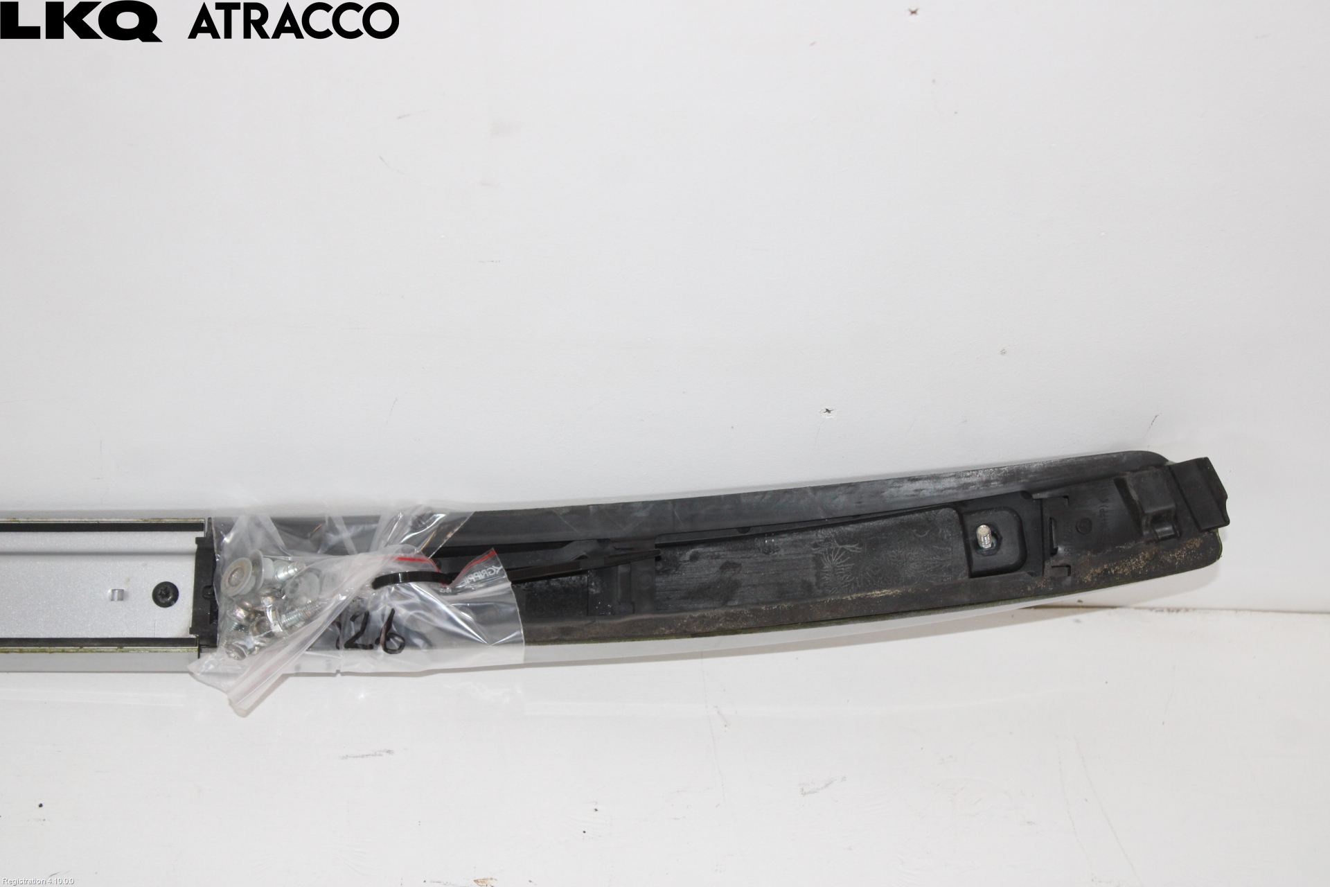 Mitsubishi OUTLANDER 13-21 Takrails - Stativ