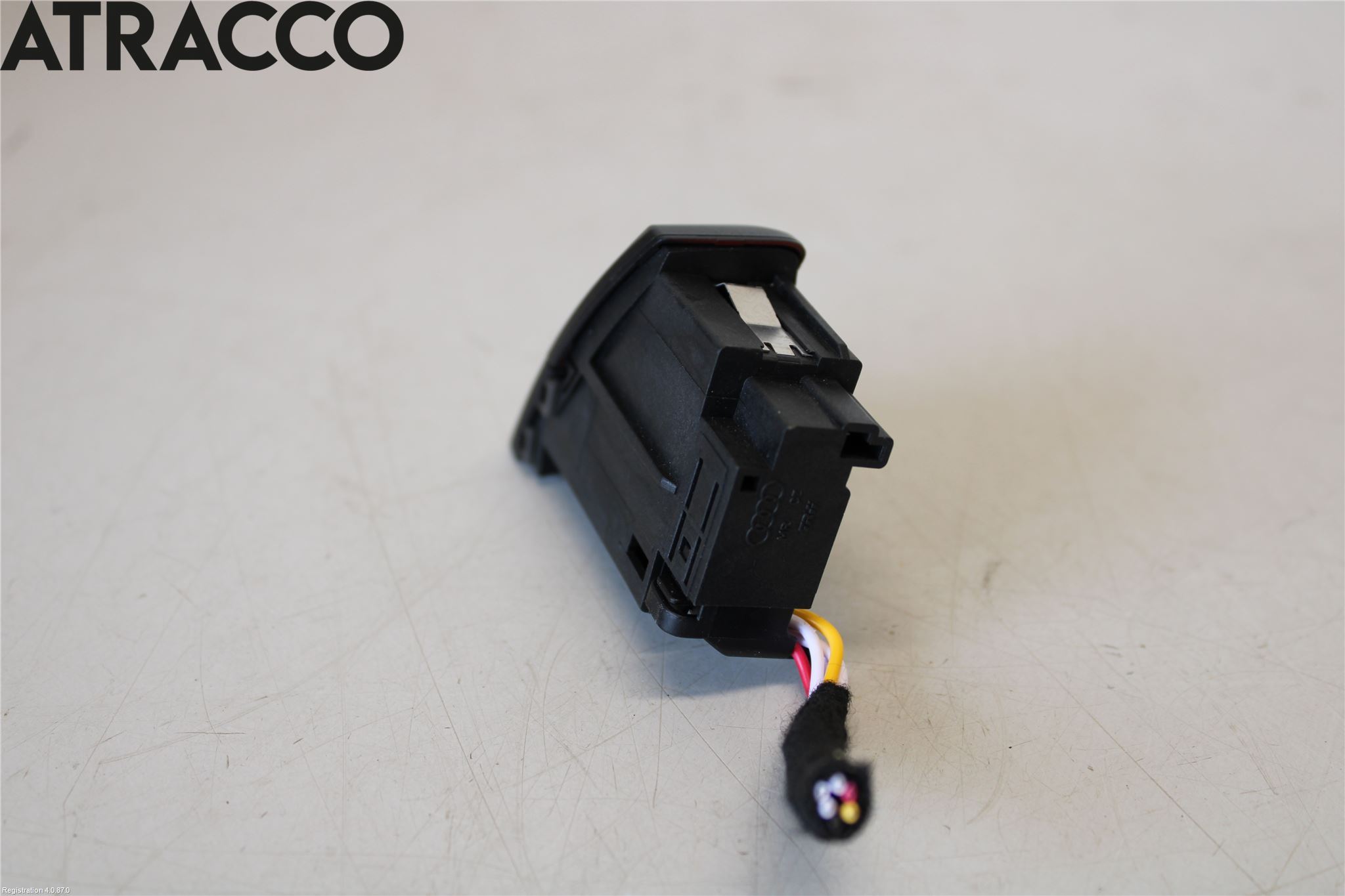 Audi A4/S4 08-11 Bryter Varsel (Nødblink)