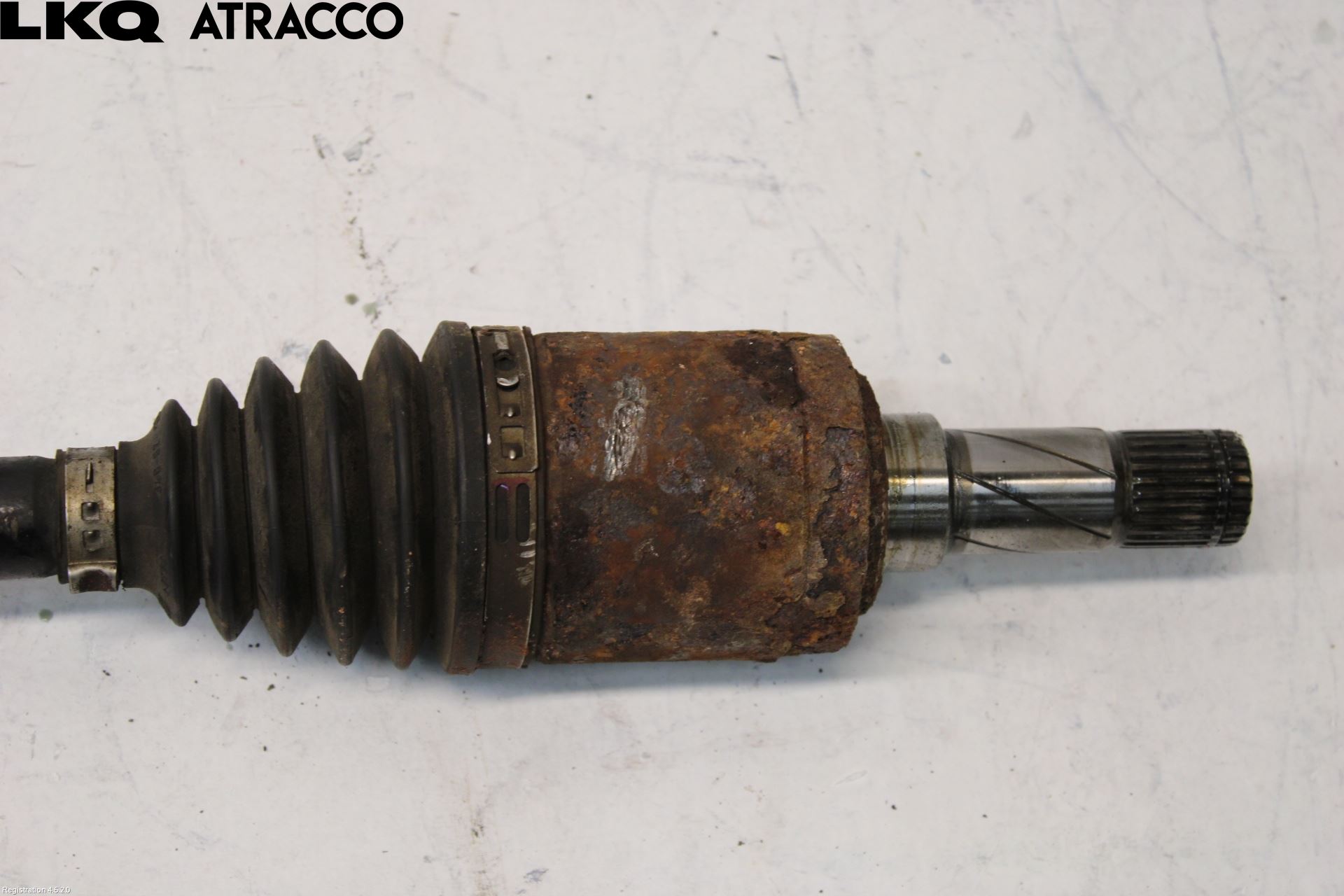 Volvo XC60 09-13 Drivaksel Foran Kompl Venstre