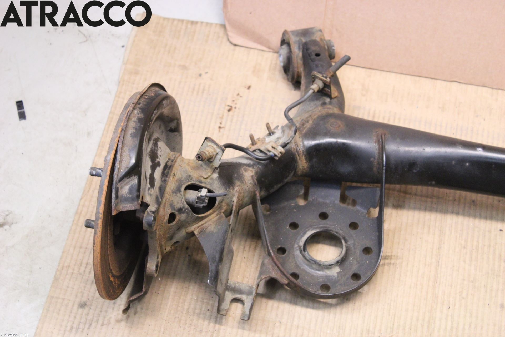 Toyota YARIS XP130 15-20 Bakaksel Feste Travers-Ramme