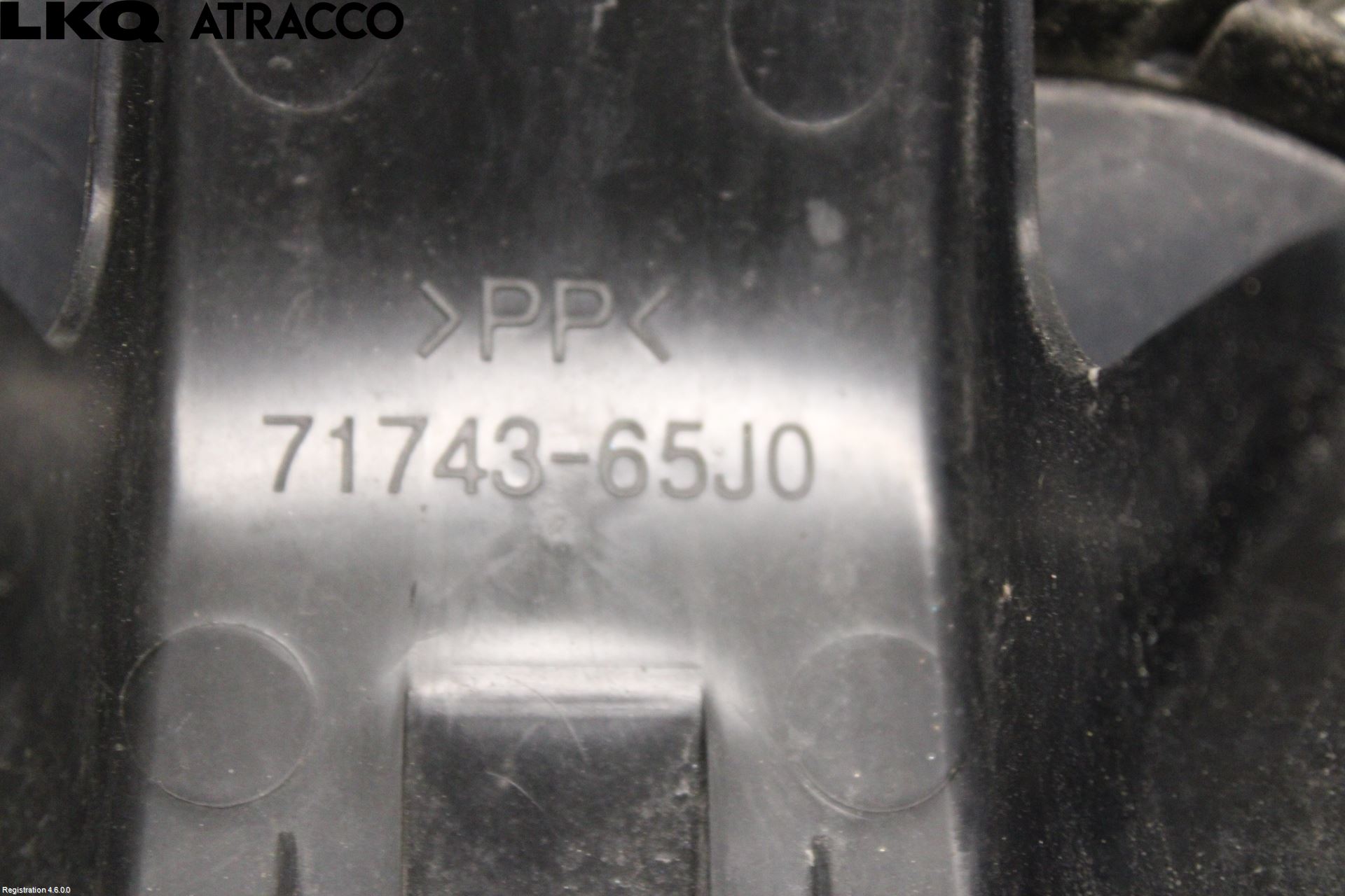 Suzuki GRAND VITARA II 06-14 Grill Komplett